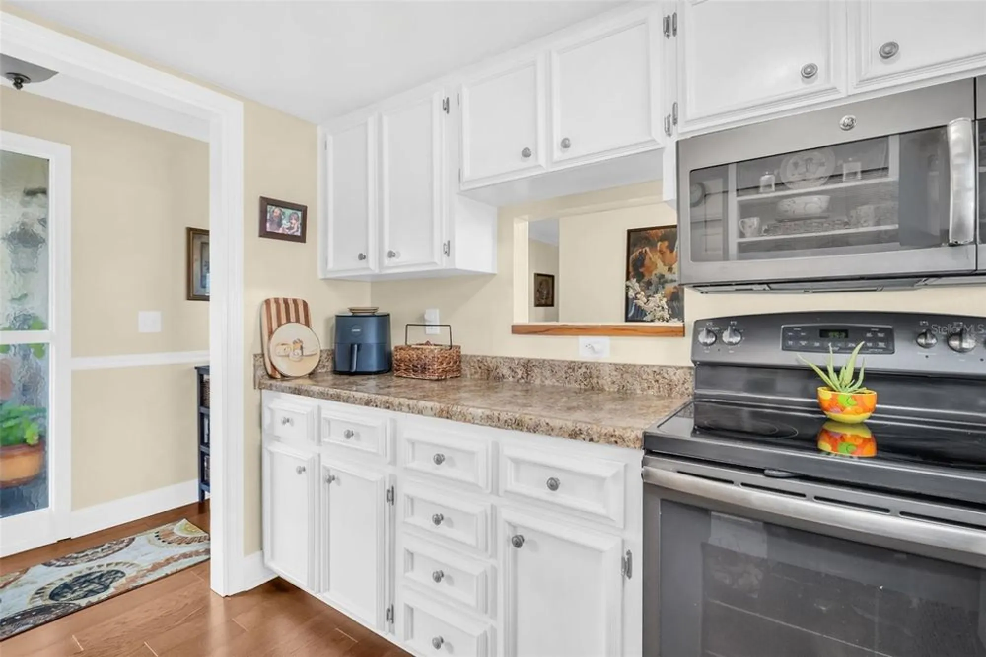 Property Slideshow image 12 of 49 | 3481 maclaren dr, Palm Harbor, FL, 34684