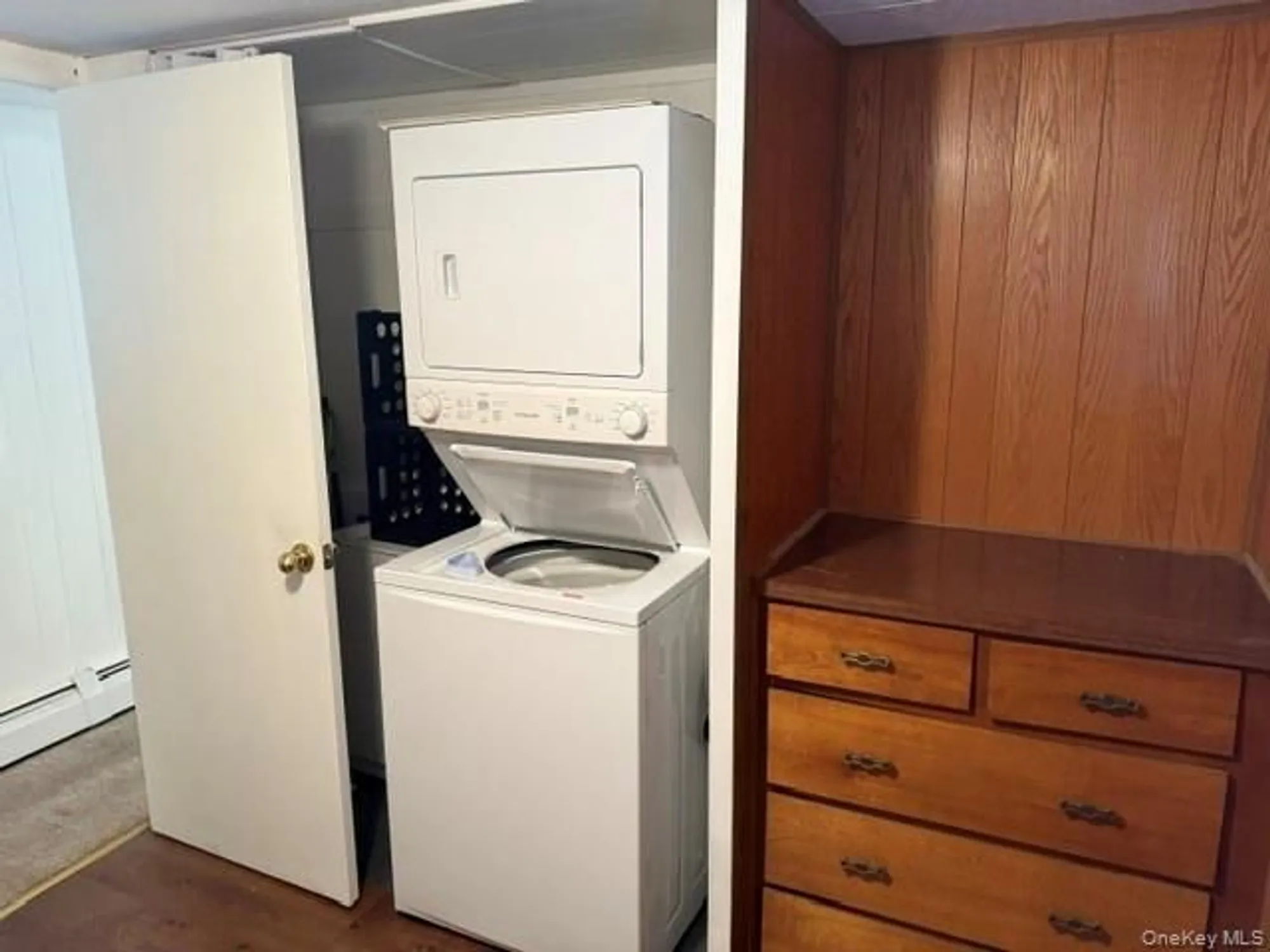 Property Slideshow image 15 of 20 | 1661 old country rd 163, Riverhead, NY, 11901