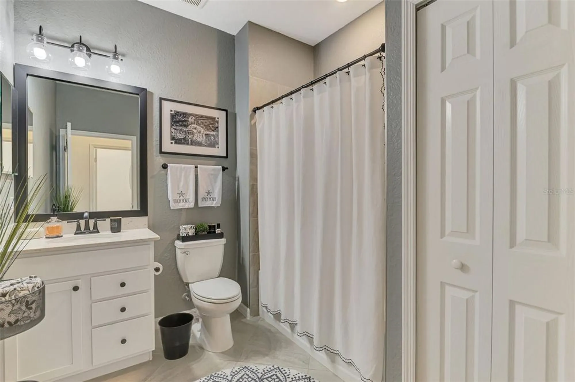 Property Slideshow image 38 of 98 | 10797 tarflower dr unit 201, Venice, FL, 34293