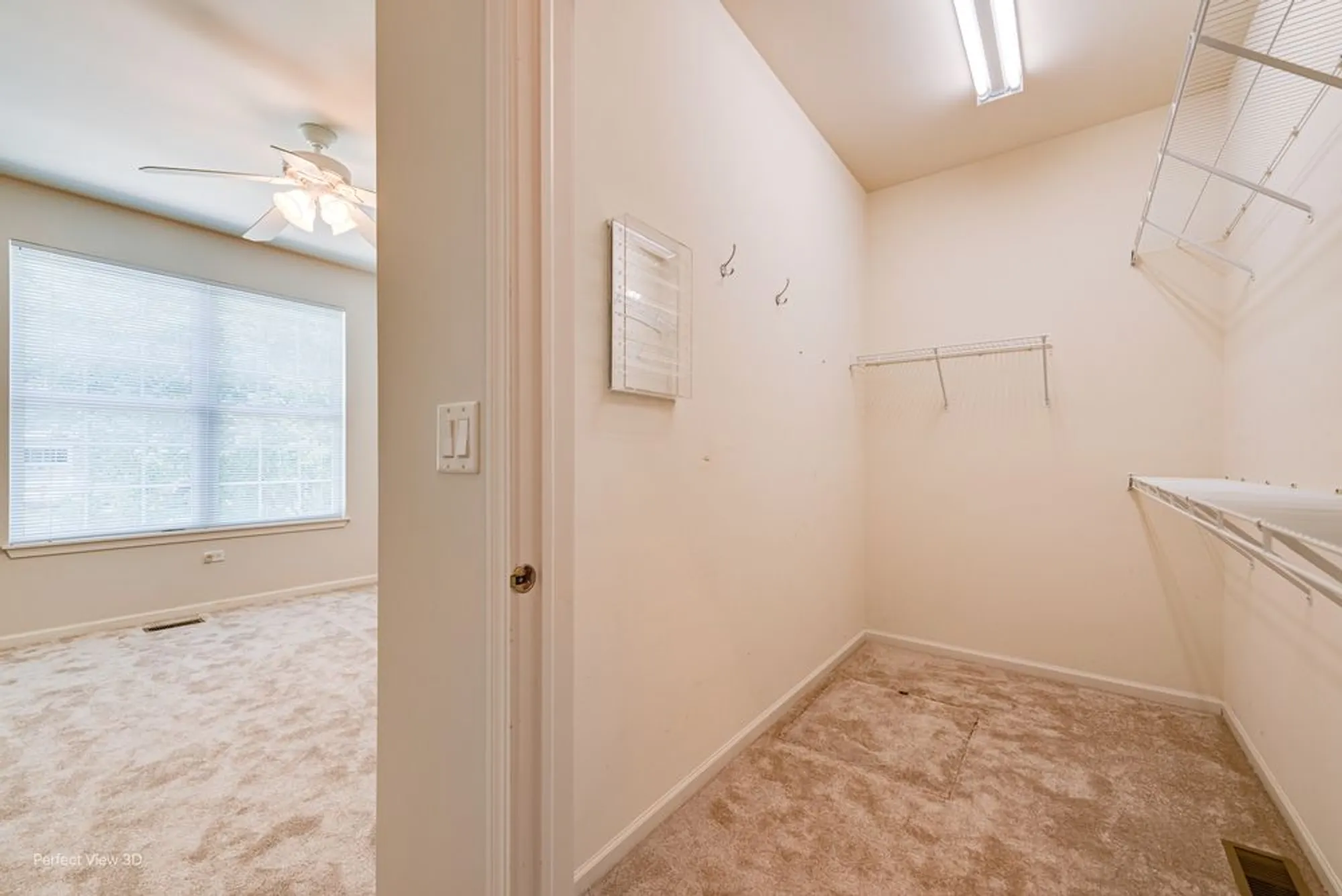 Property Slideshow image 18 of 29 | 16400 grandwood lake dr, Crest Hill, IL, 60403