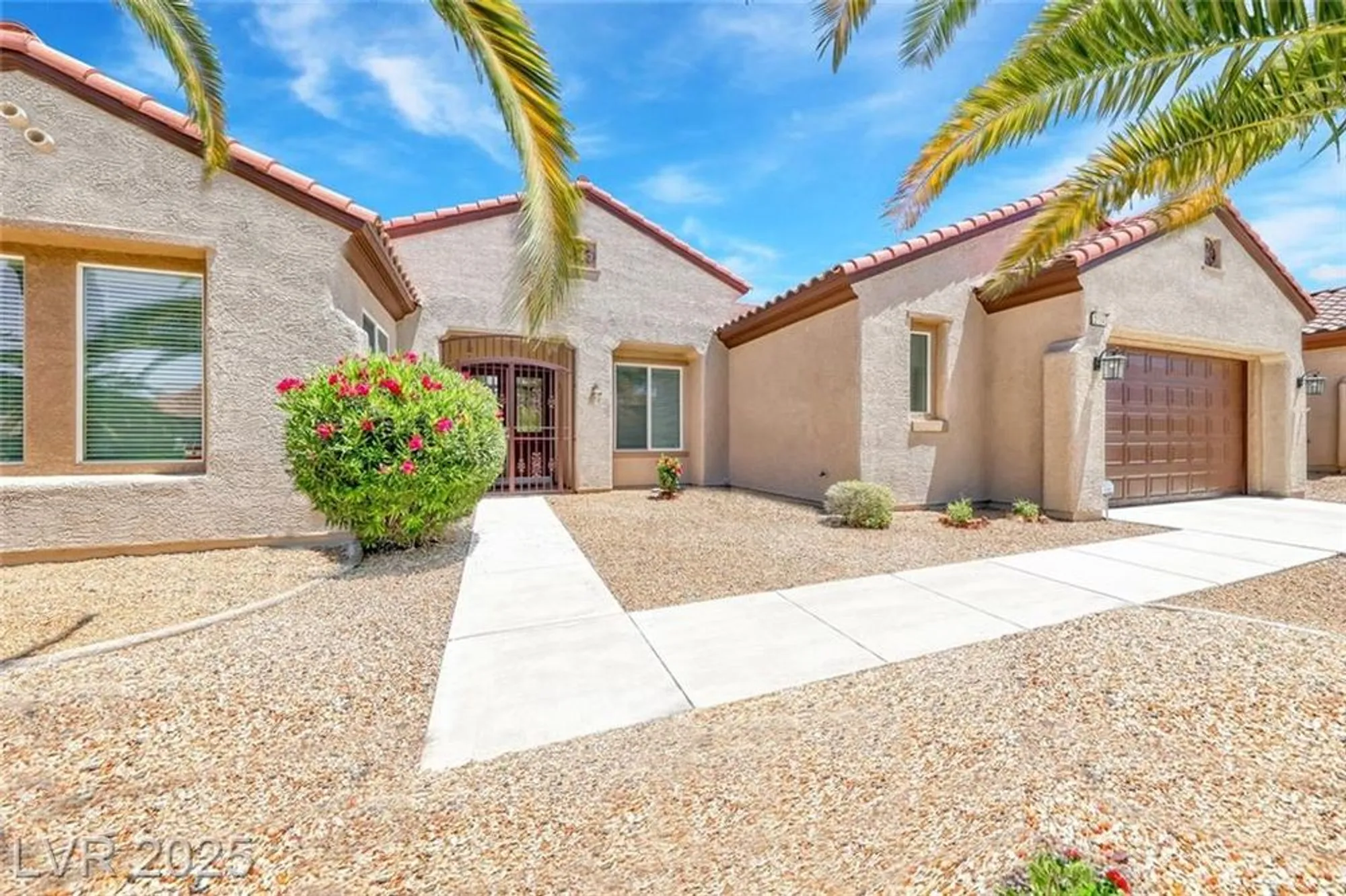 Property Slideshow image 2 of 48 | 2114 twin falls dr, Henderson, NV, 89044