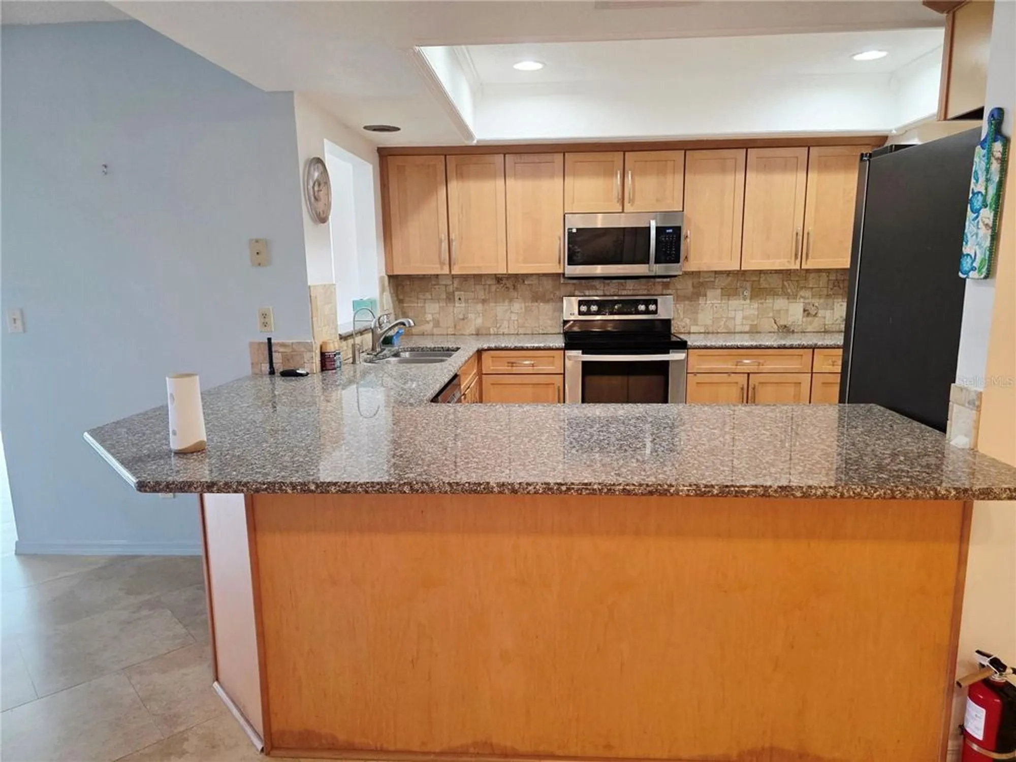 Property Slideshow image 8 of 37 | 1924 new bedford dr, Sun City Center, FL, 33573