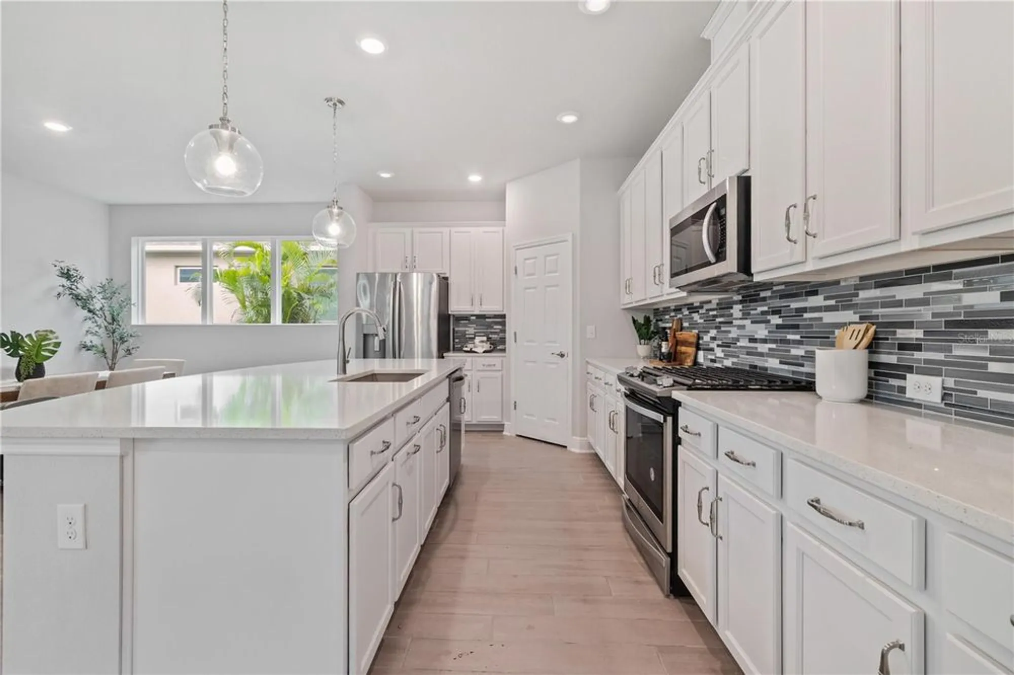 Property Slideshow image 10 of 23 | 6112 plover meadow st, Lithia, FL, 33547