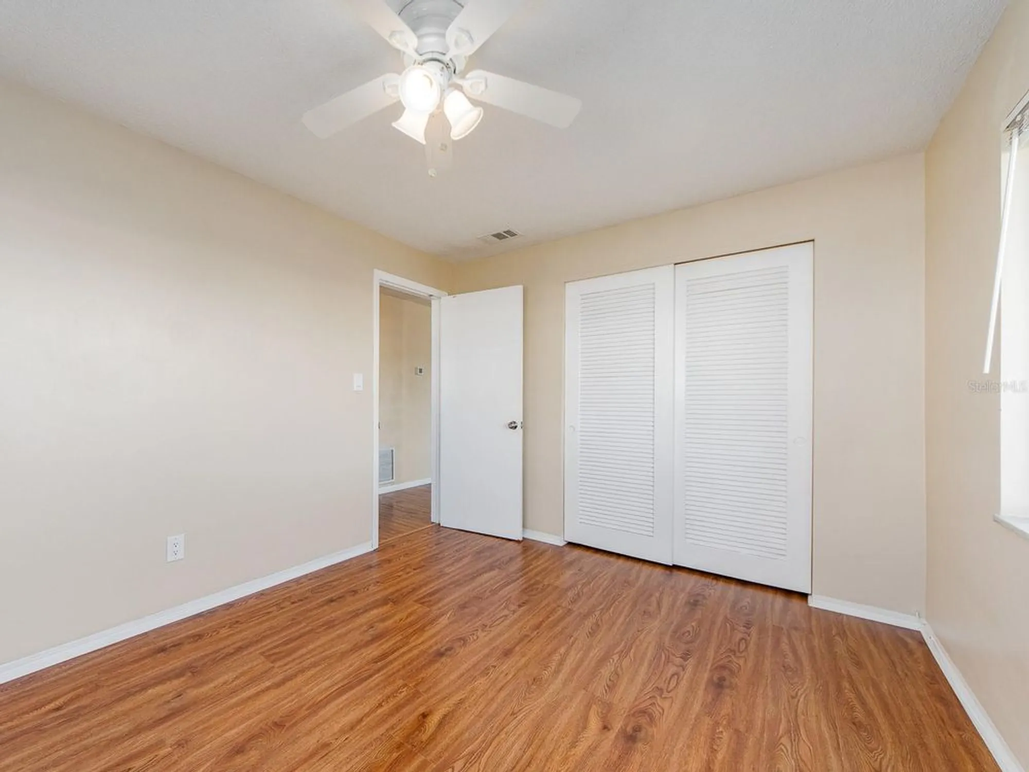 Property Slideshow image 27 of 30 | 9157 140th way, Seminole, FL, 33776