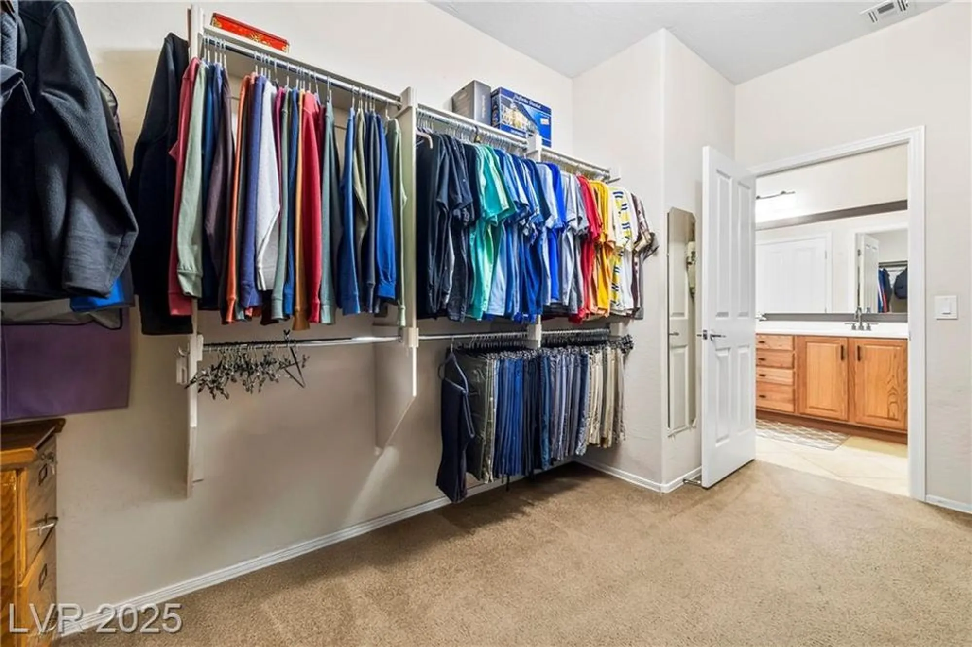 Property Slideshow image 22 of 44 | 2544 solera sky dr, Henderson, NV, 89044