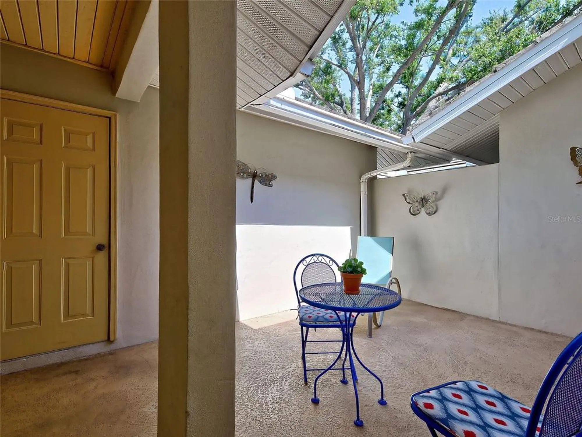Property Slideshow image 29 of 74 | 220 southampton dr 325, Venice, FL, 34293