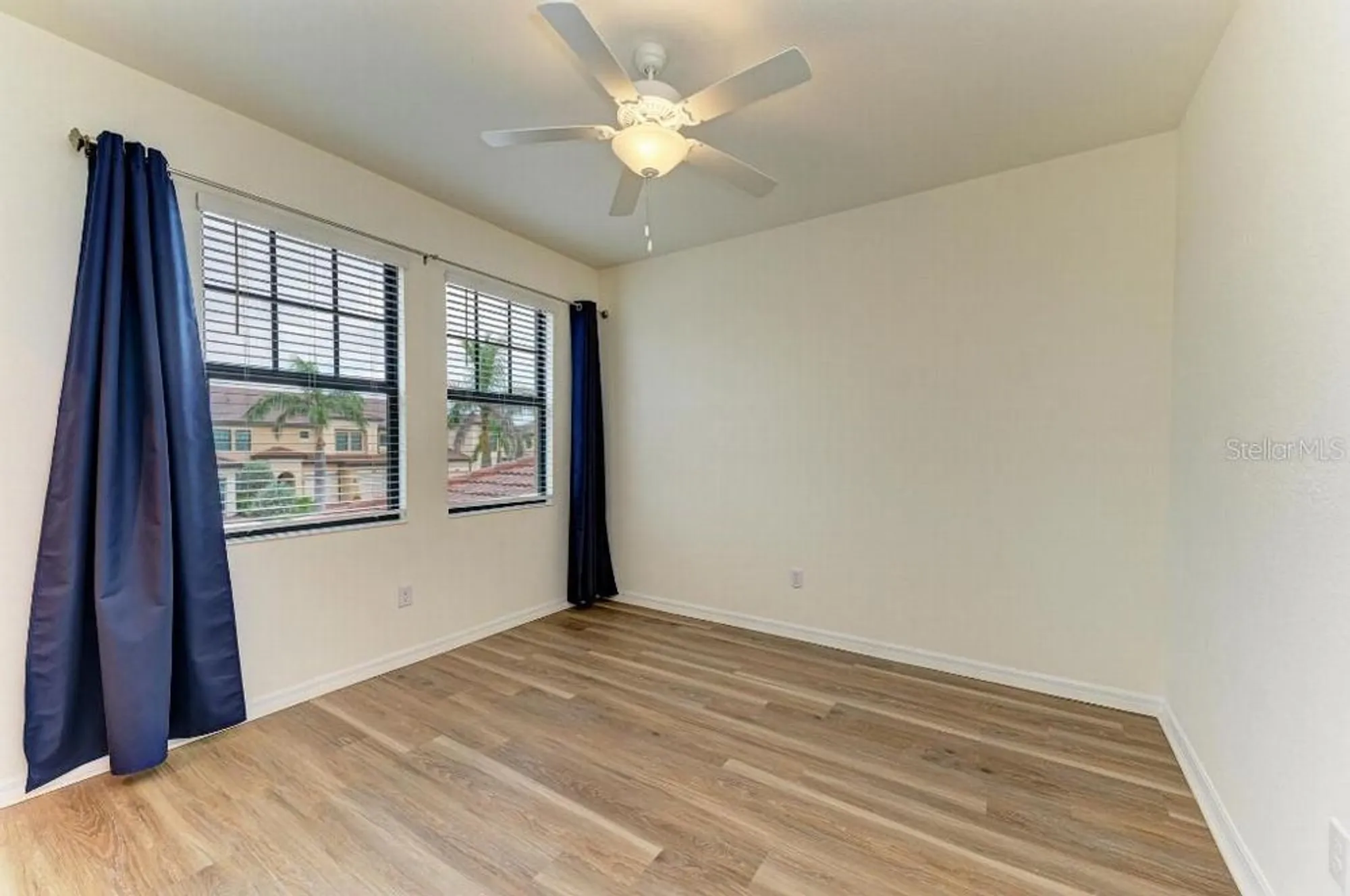 Property Slideshow image 23 of 42 | 10043 crooked creek dr unit 202, Venice, FL, 34293