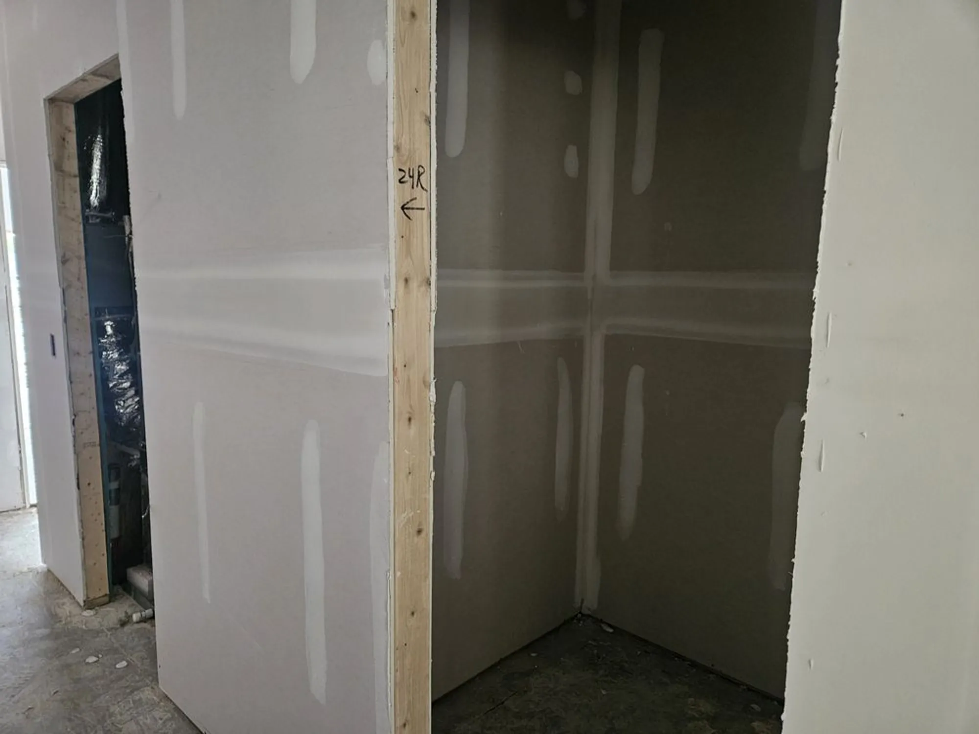 Property Slideshow image 24 of 31 | 356 stonehaus cir, Antioch, TN, 37013