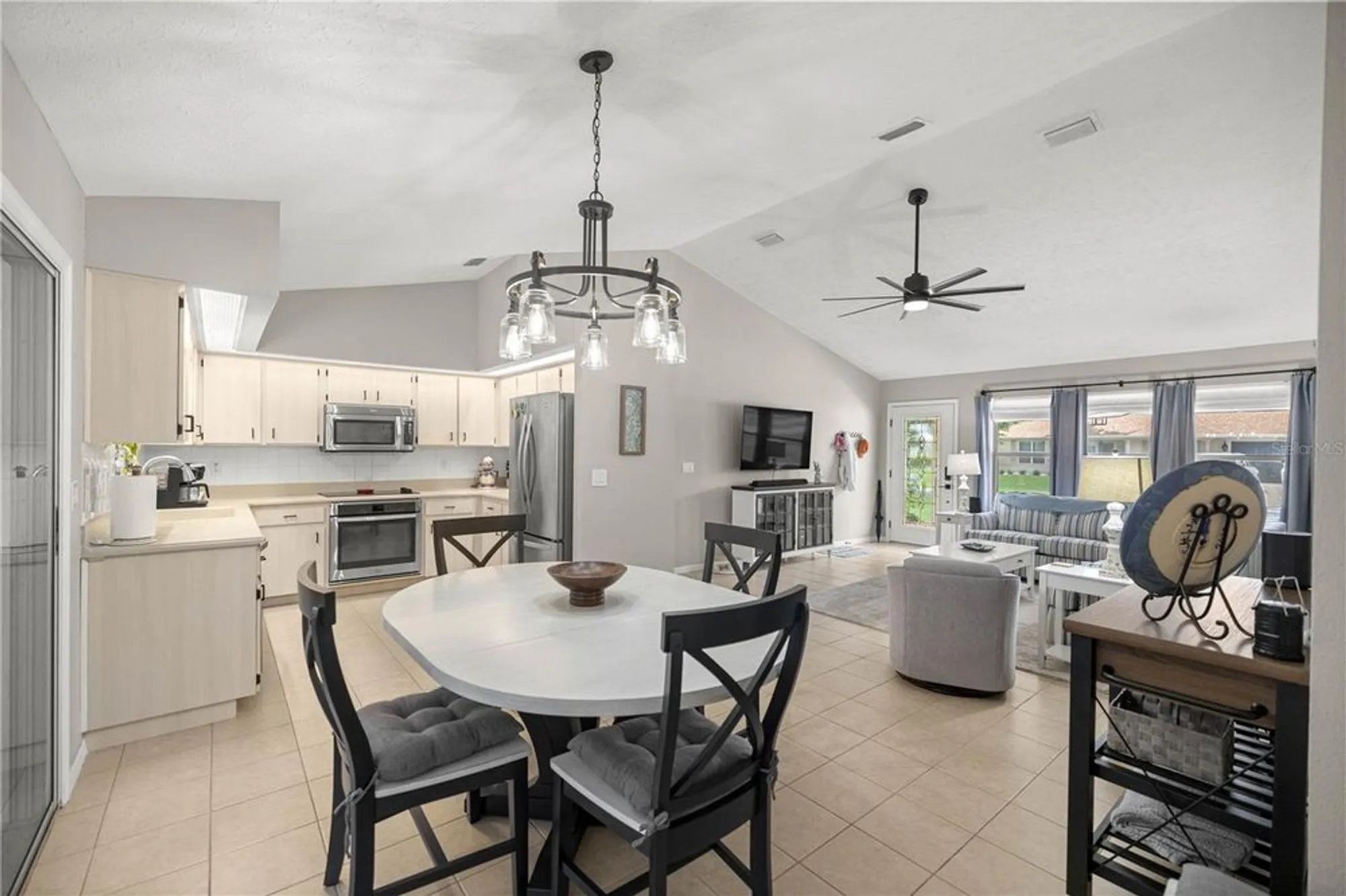 Property Slideshow image 10 of 31 | 11326 se 175th pl, Summerfield, FL, 34491