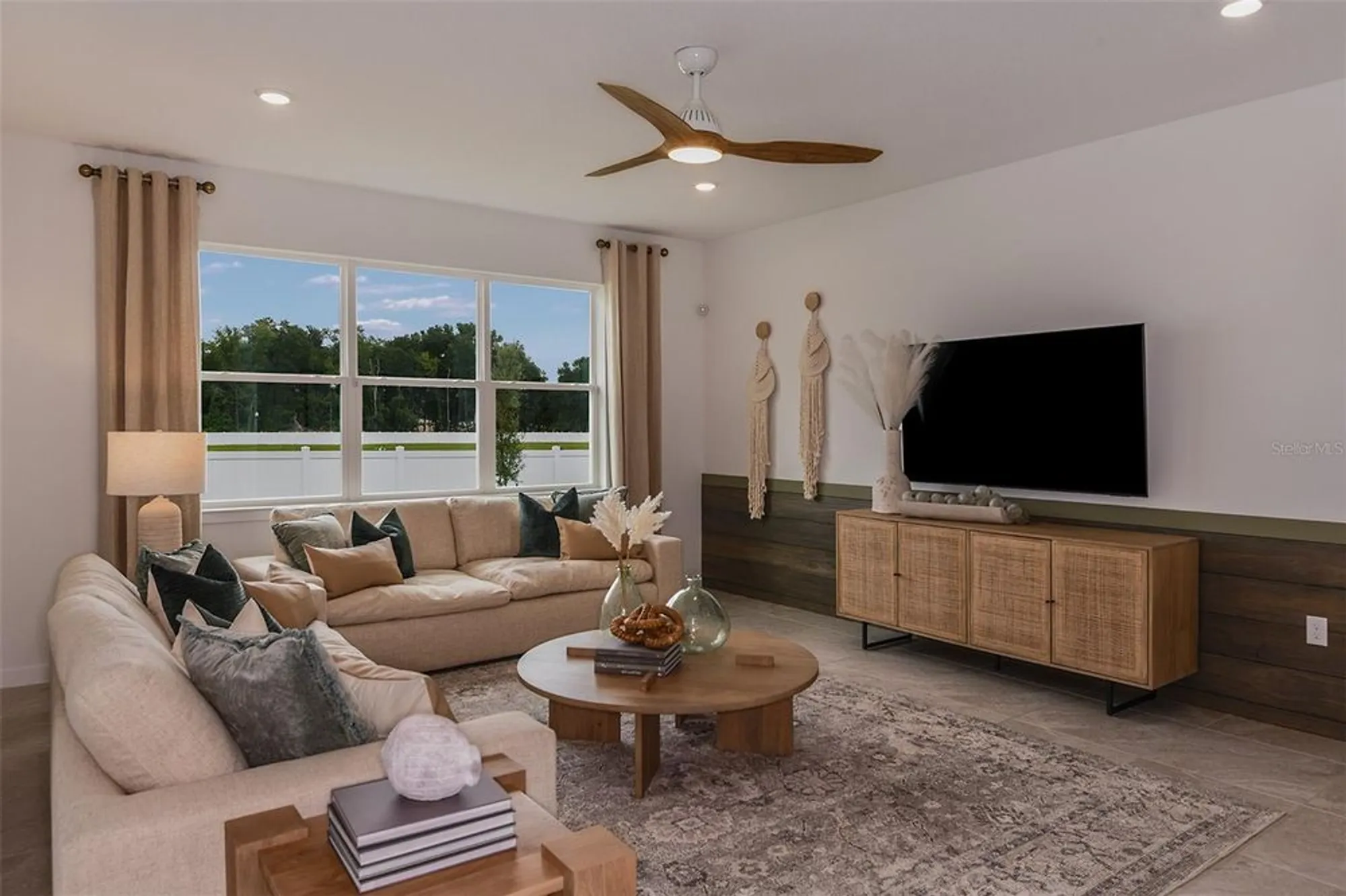 Property Slideshow image 5 of 29 | 9433 daylight dr, Parrish, FL, 34219