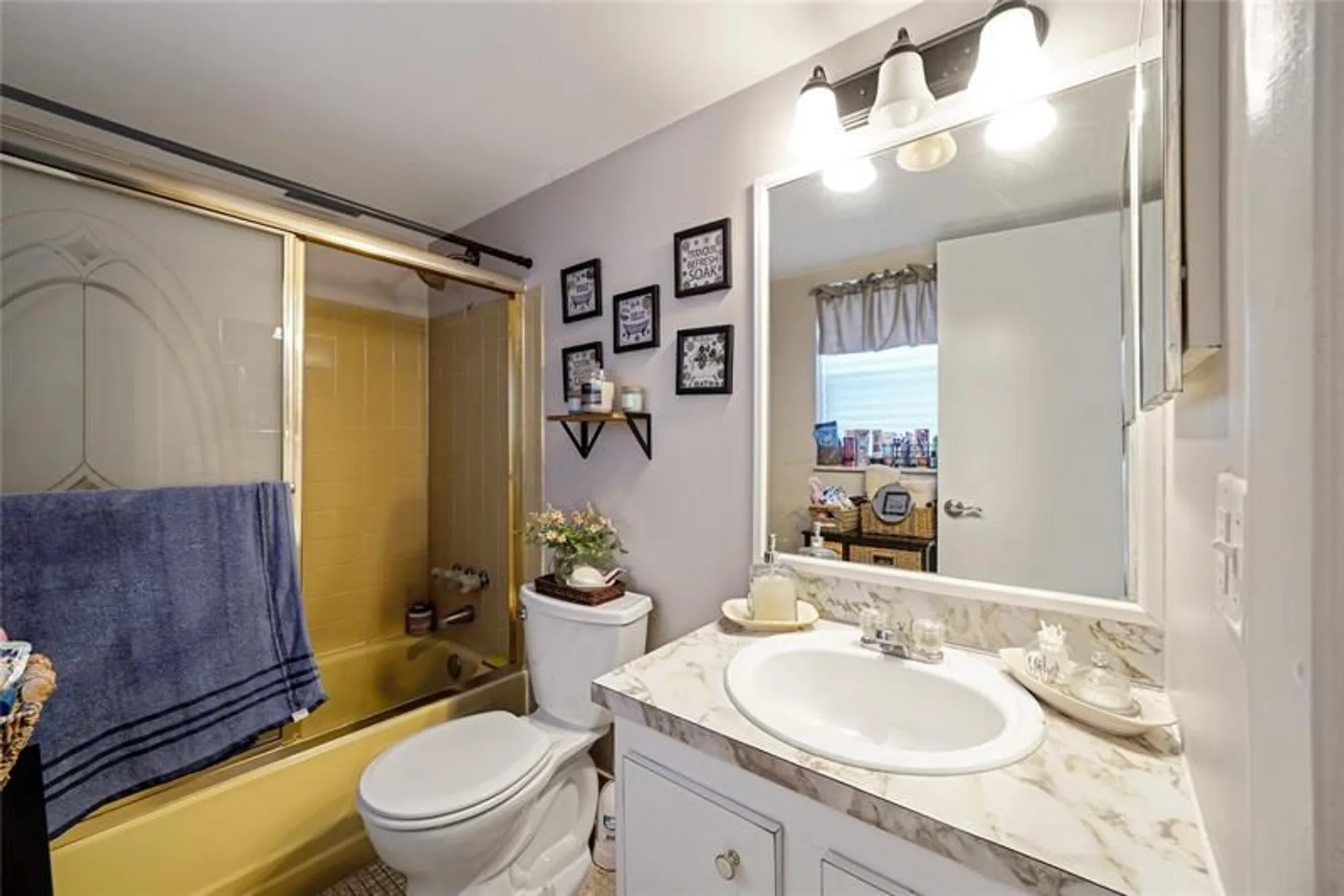 Property Slideshow image 28 of 51 | 551 nw 76th ter apt 208, Margate, FL, 33063