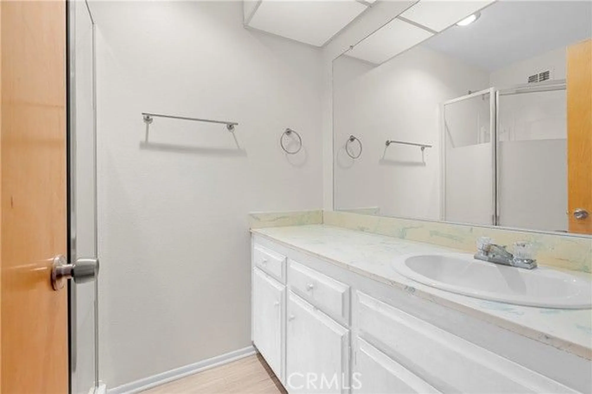 Property Slideshow image 16 of 30 | 1560 sandlewood dr, Hemet, CA, 92543