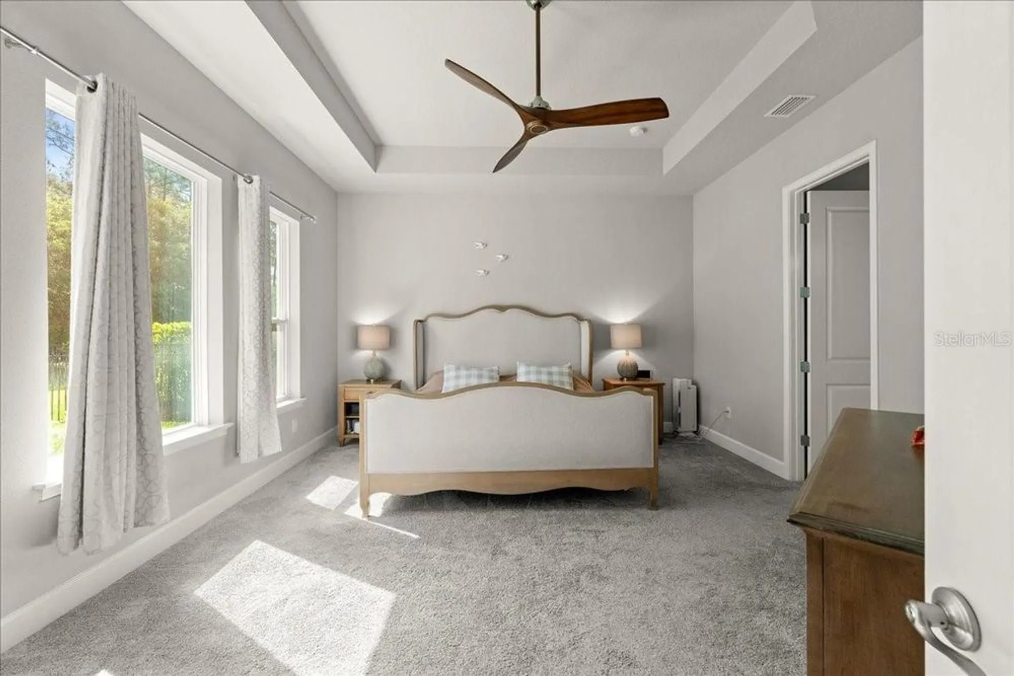 Property Slideshow image 15 of 67 | 827 creekwood dr, Ormond Beach, FL, 32174