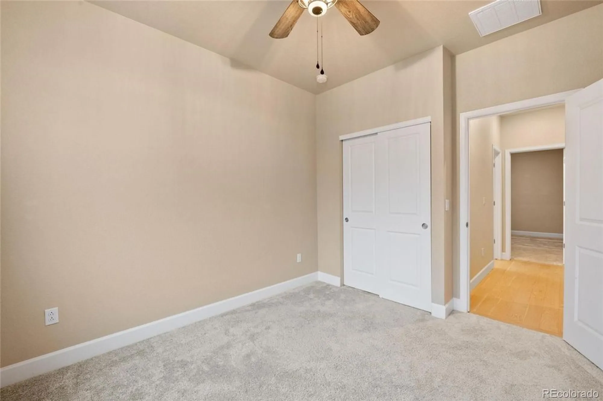 Property Slideshow image 20 of 32 | 3844 sandy vista ln, Castle Rock, CO, 80104