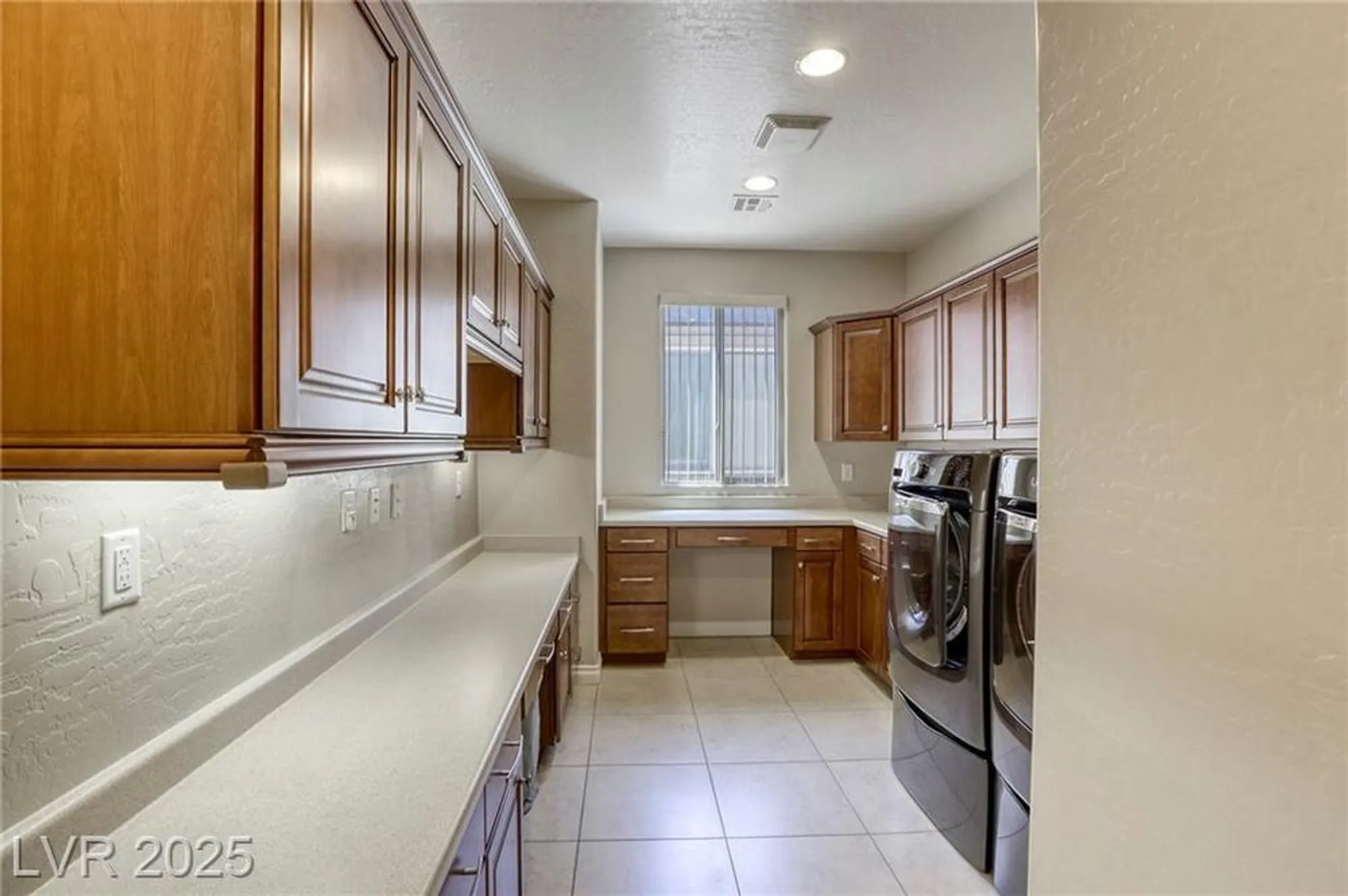 Property Slideshow image 24 of 68 | 3728 garnet heights ave, North Las Vegas, NV, 89081
