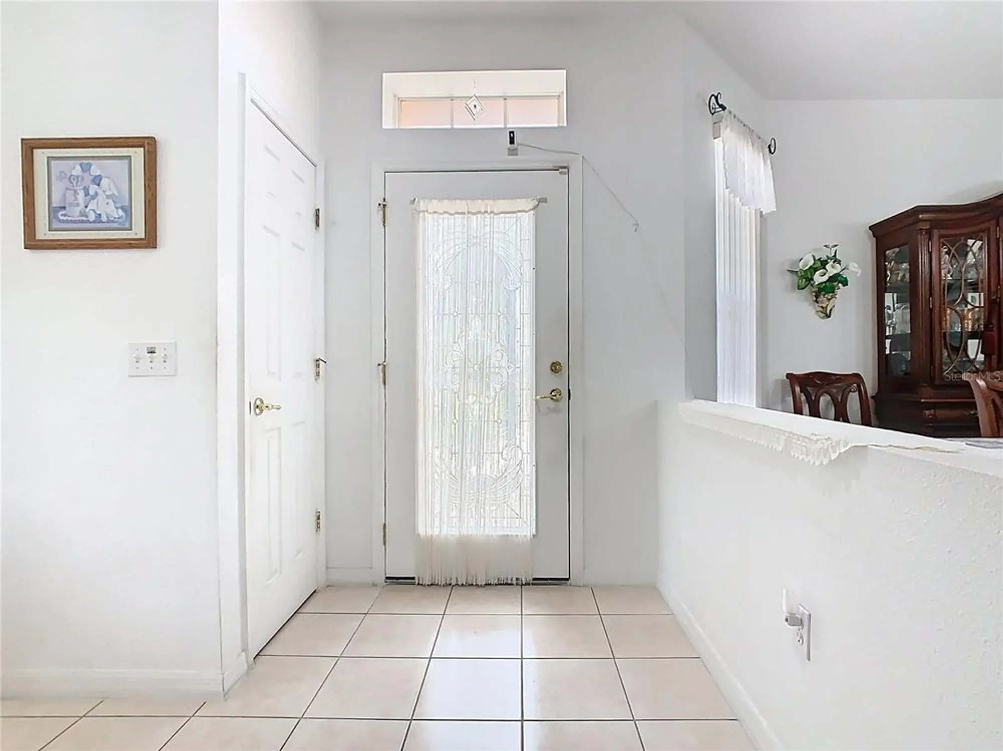 Property Slideshow image 2 of 52 | 572 sienna dr, Poinciana, FL, 34759