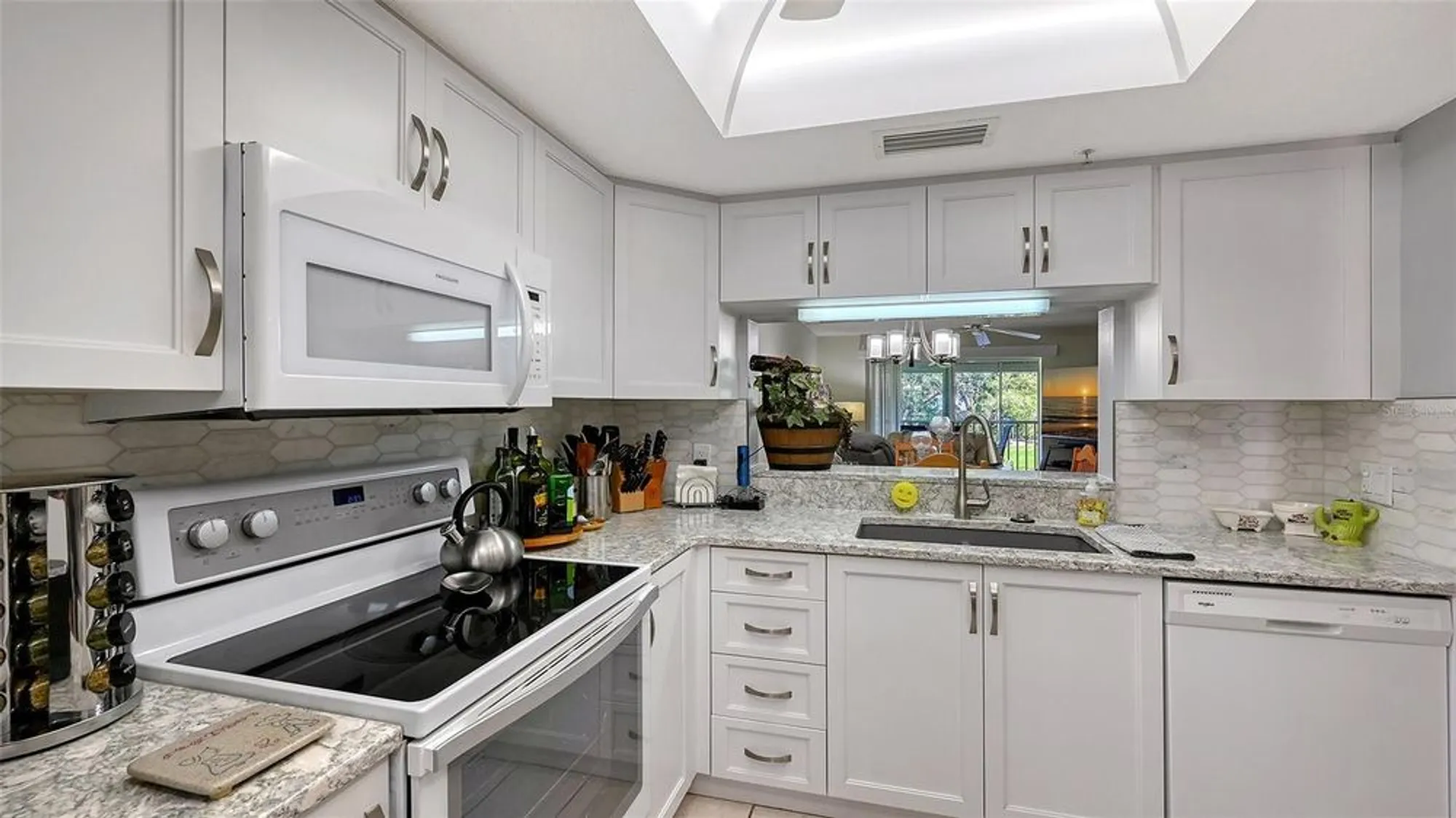 Property Slideshow image 3 of 46 | 6505 stone river rd 209, Bradenton, FL, 34203