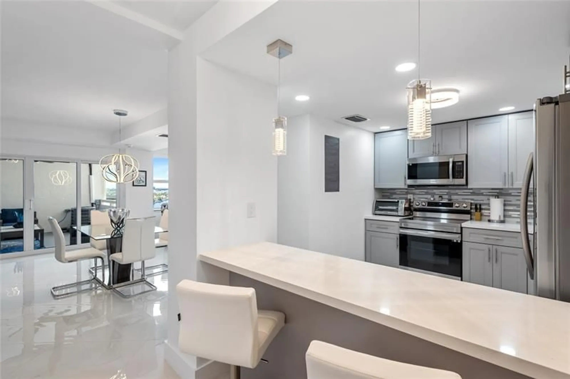 Property Slideshow image 4 of 41 | 3200 ne 36th st 1612, Fort Lauderdale, FL, 33308