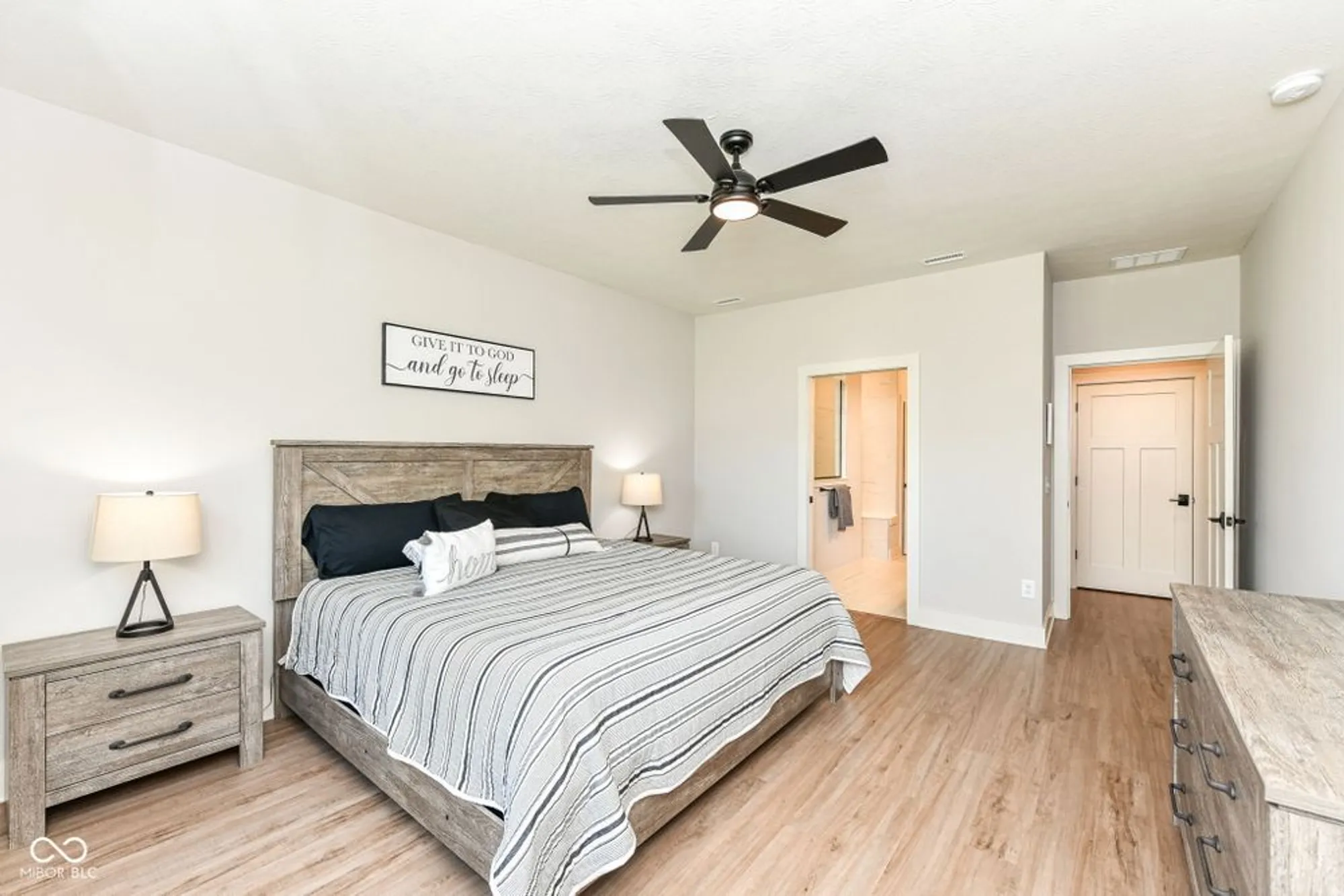 Property Slideshow image 4 of 31 | 4602 petunia dr, Plainfield, IN, 46168