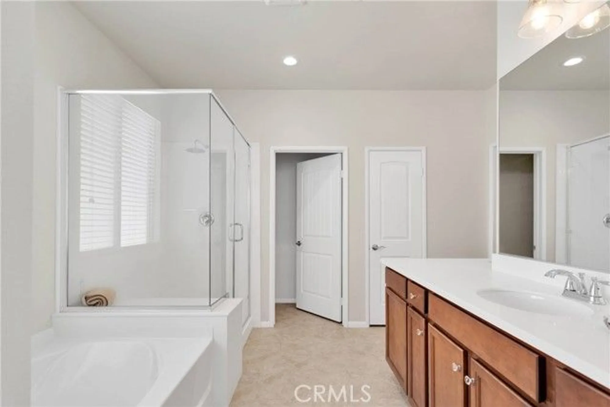 Property Slideshow image 20 of 46 | 18935 lariat st, Apple Valley, CA, 92308