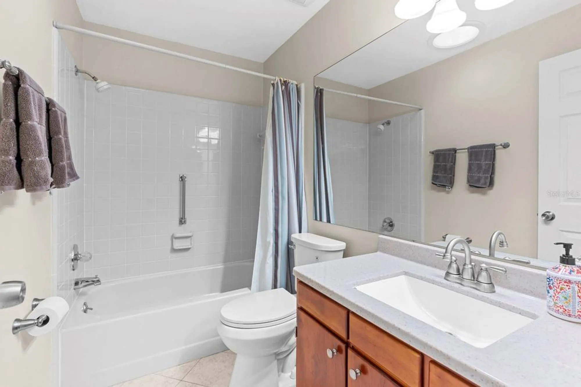 Property Slideshow image 13 of 43 | 302 stroll ln, Sun City Center, FL, 33573