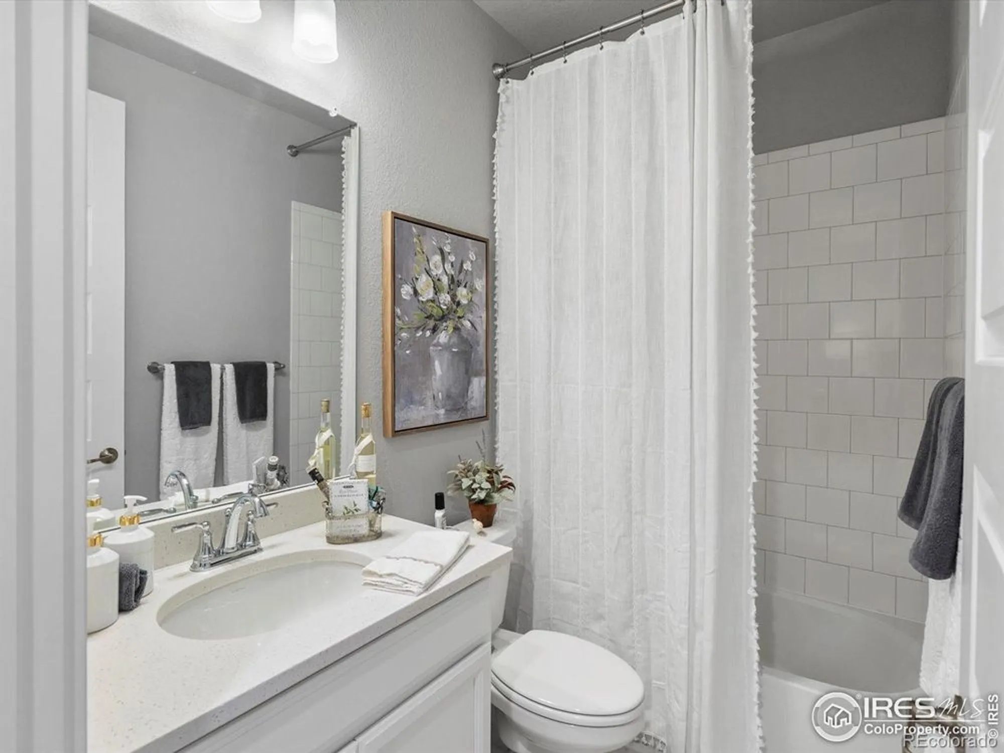 Property Slideshow image 26 of 39 | 9035 s shawnee ct, Aurora, CO, 80016