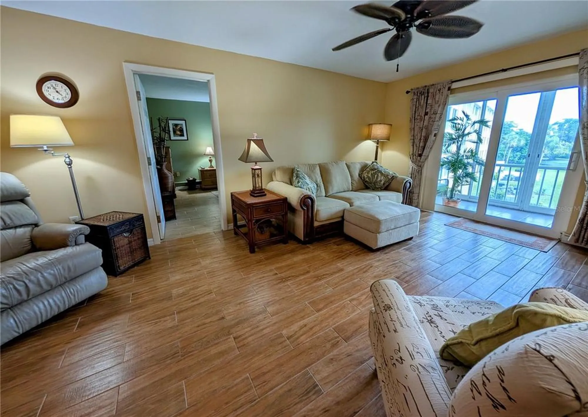 Property Slideshow image 16 of 36 | 3589 lake bayshore dr # j-303, Bradenton, FL, 34205