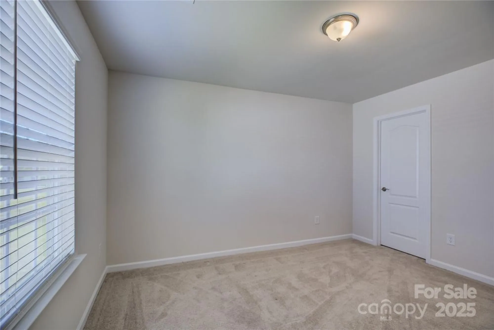 Property Slideshow image 32 of 48 | 15429 topanga dr, Charlotte, NC, 28278