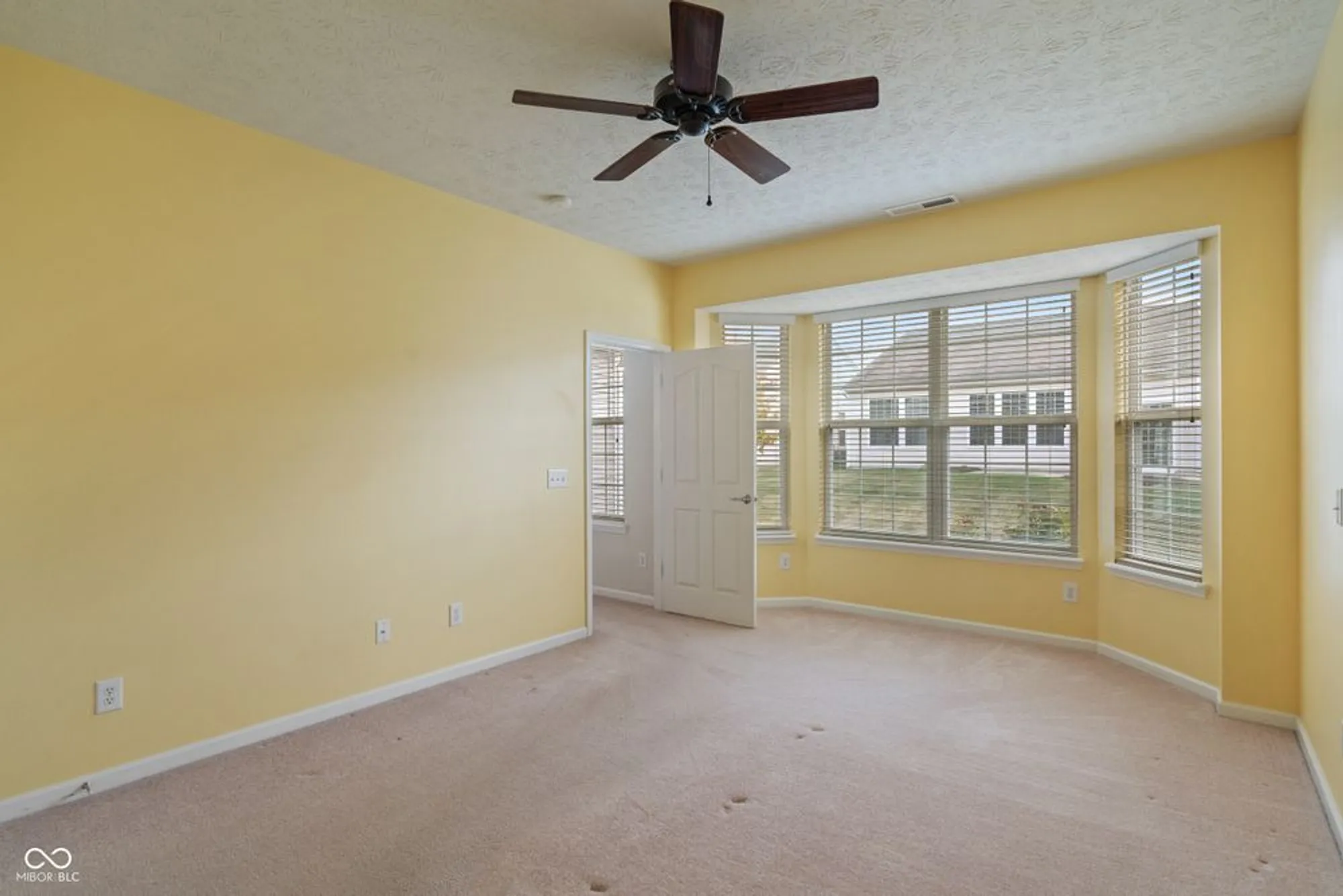 Property Slideshow image 19 of 36 | 16001 marsala dr, Fishers, IN, 46037