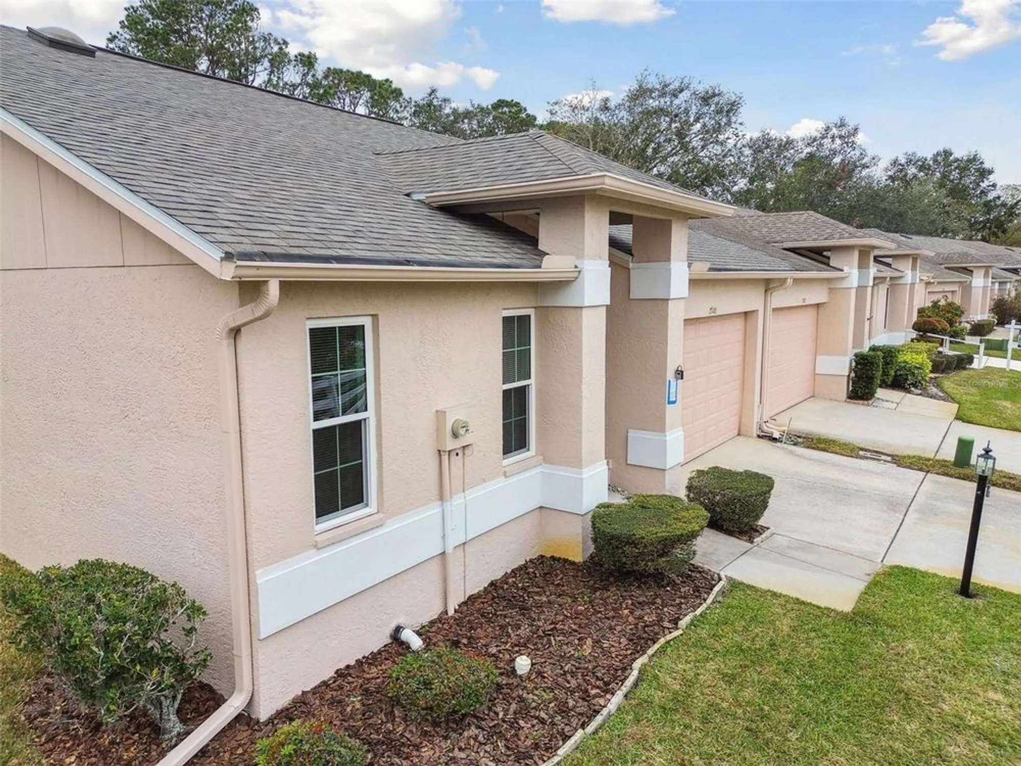 Property Slideshow image 1 of 38 | 1700 highland club ct, Palm Harbor, FL, 34684