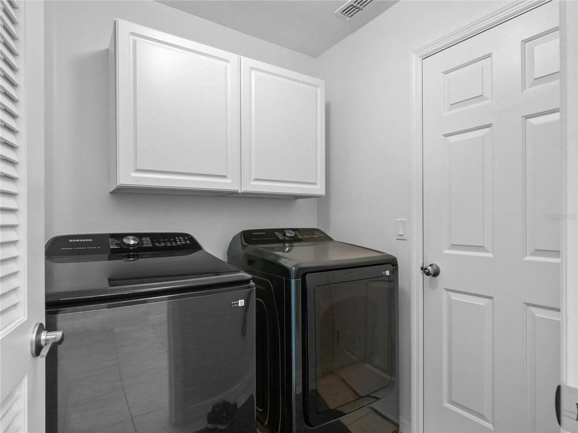 Property Slideshow image 29 of 61 | 5454 sir churchill dr, Leesburg, FL, 34748