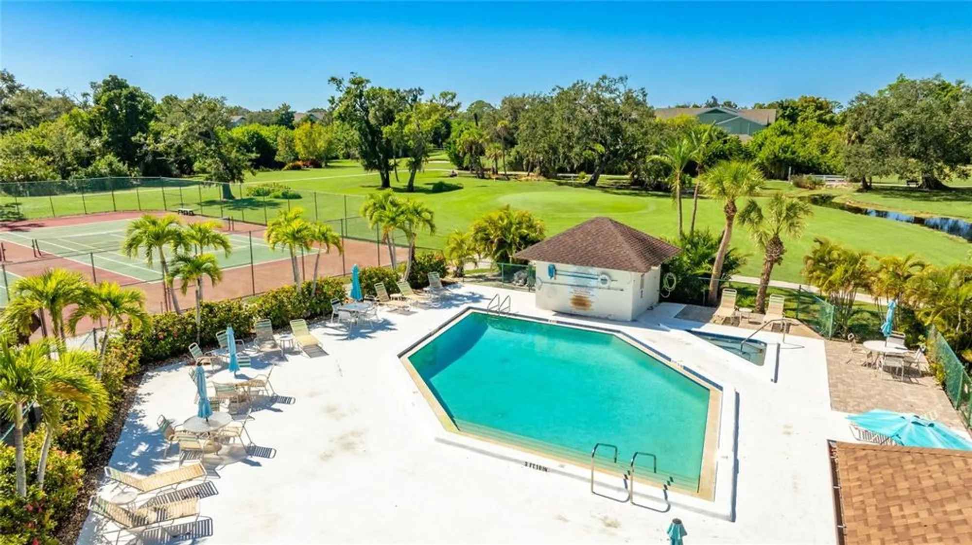 Property Slideshow image 31 of 43 | 6016 oak creek ln 1933, Bradenton, FL, 34210