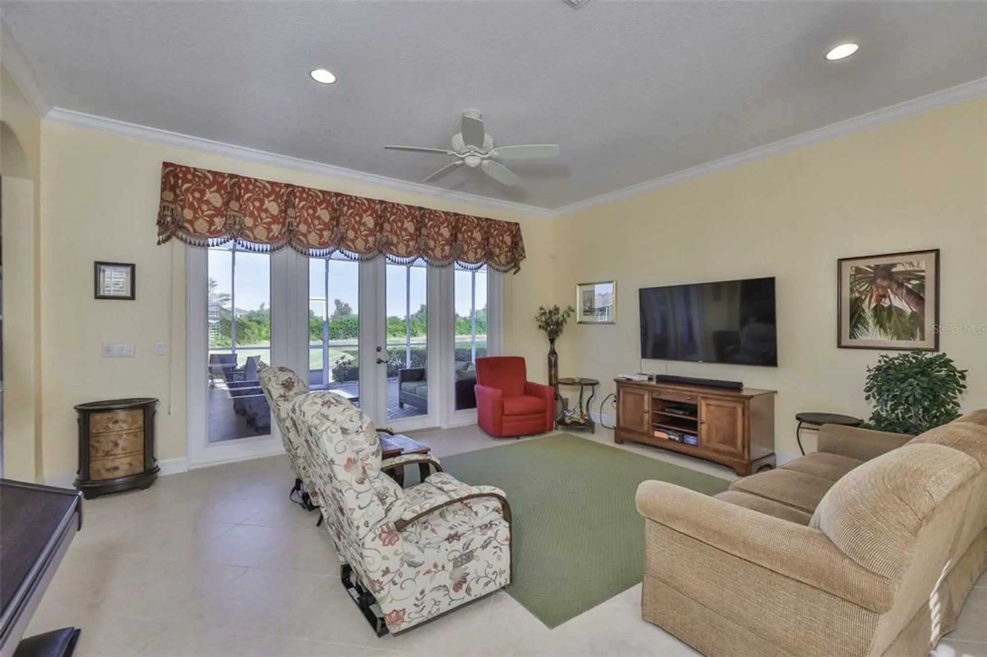 Property Slideshow image 32 of 48 | 327 noble faire dr, Sun City Center, FL, 33573