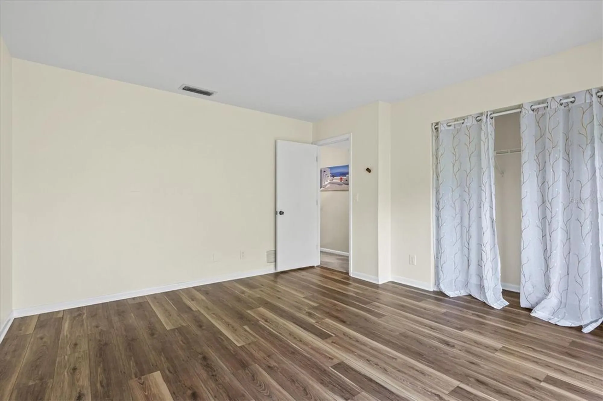 Property Slideshow image 20 of 69 | 1447 landings cir # 68, Sarasota, FL, 34231