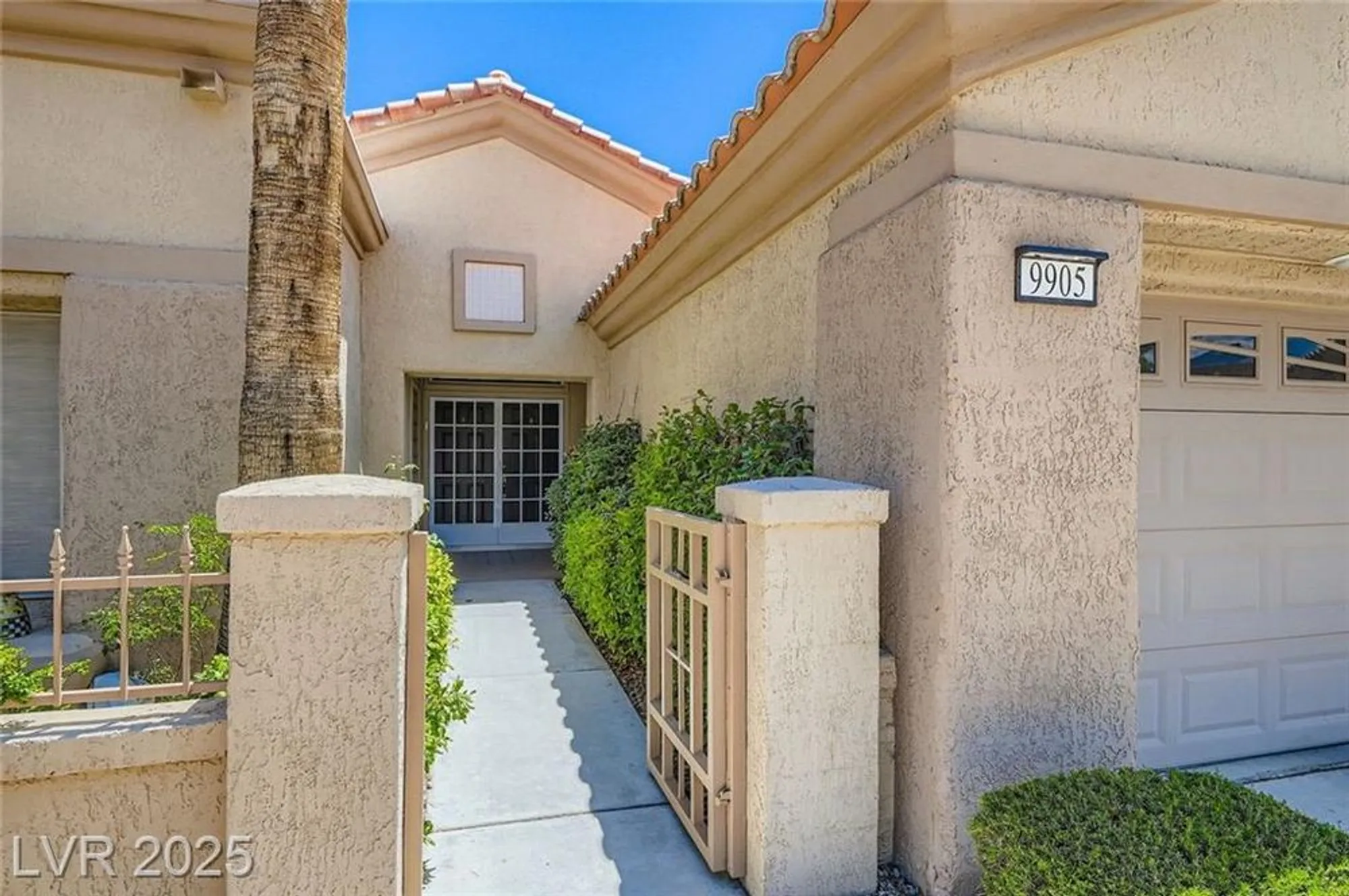 Property Slideshow image 3 of 38 | 9905 hemet dr, Las Vegas, NV, 89134
