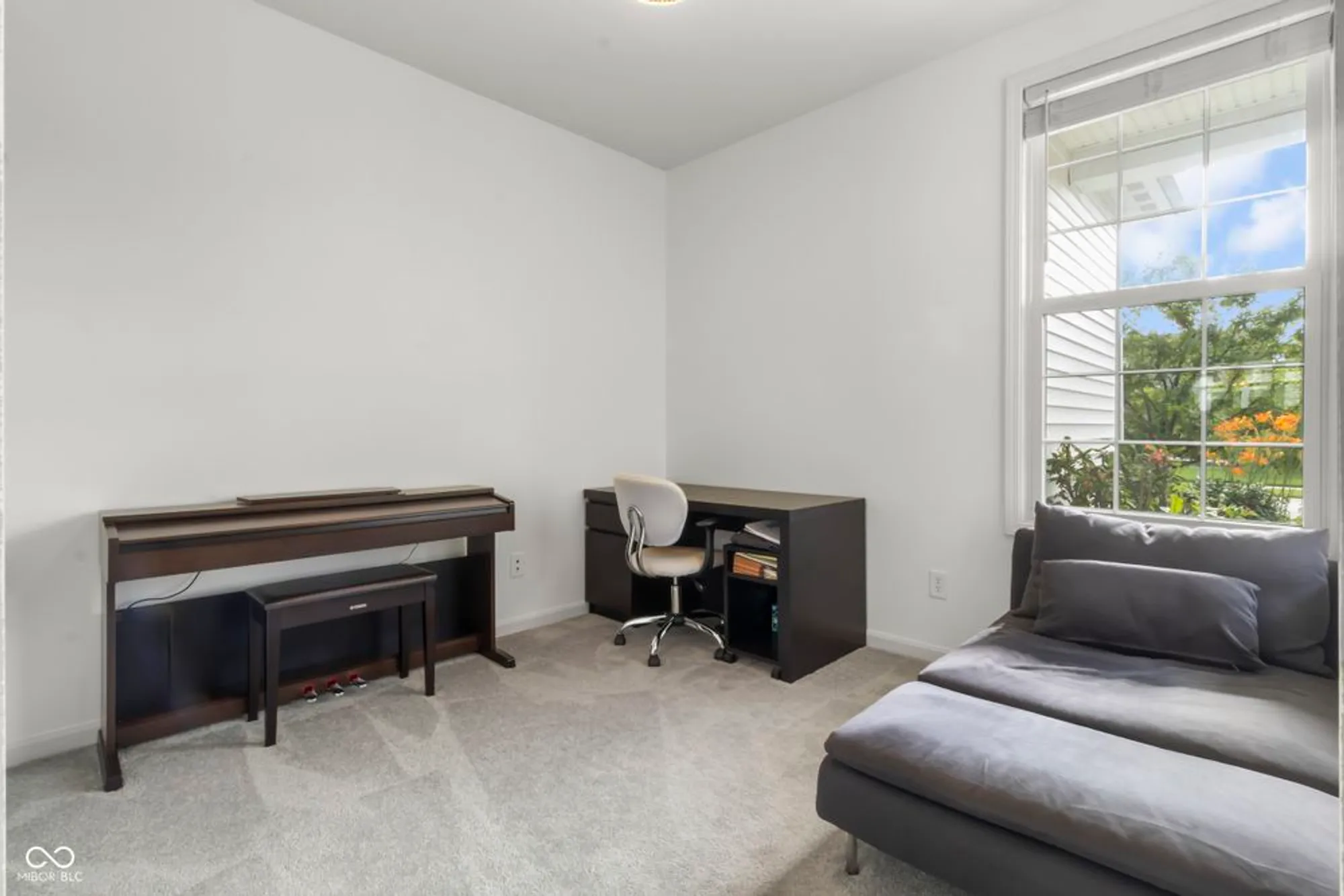 Property Slideshow image 16 of 52 | 13456 ravenswood trl, Fishers, IN, 46037