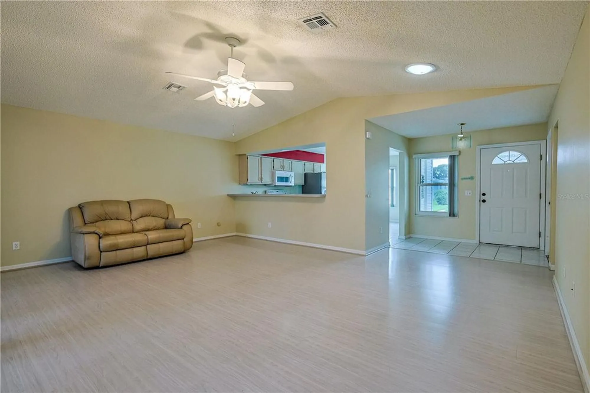 Property Slideshow image 11 of 30 | 32716 westwood loop, Leesburg, FL, 34748