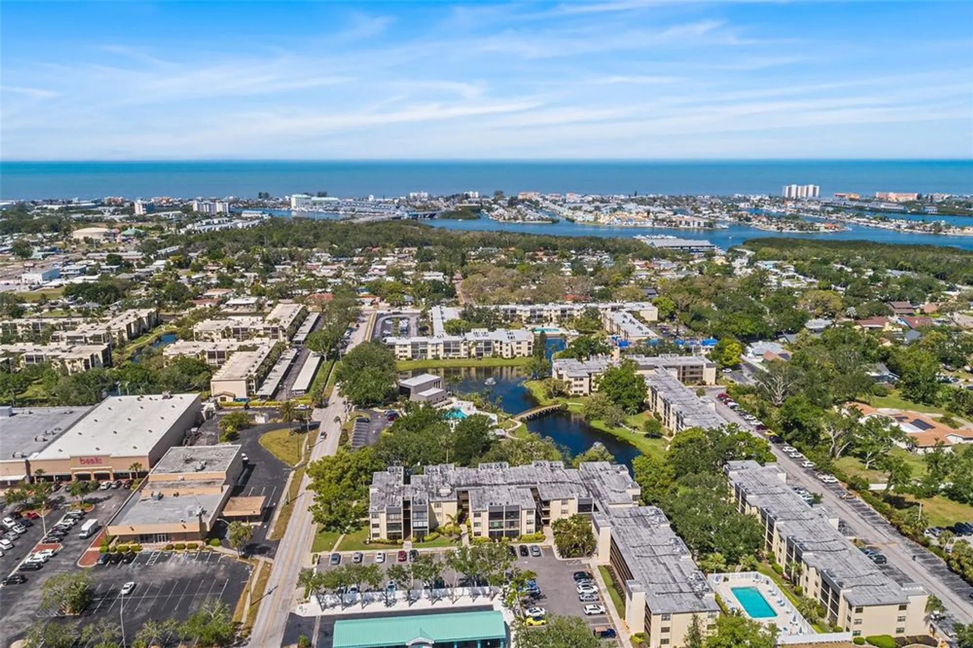 Property Slideshow image 34 of 37 | 14130 rosemary ln 1202, Largo, FL, 33774