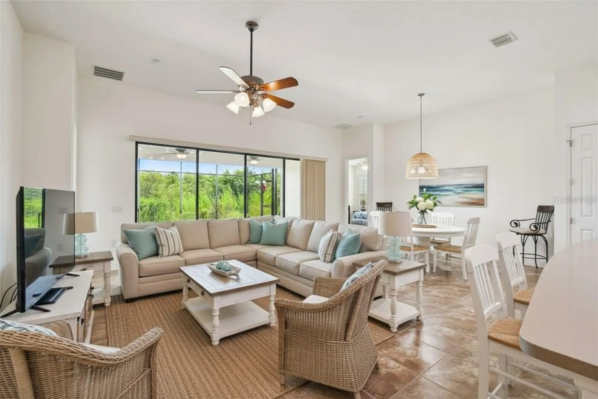 Property Slideshow image 4 of 52 | 531 villa park rd, Kissimmee, FL, 34759