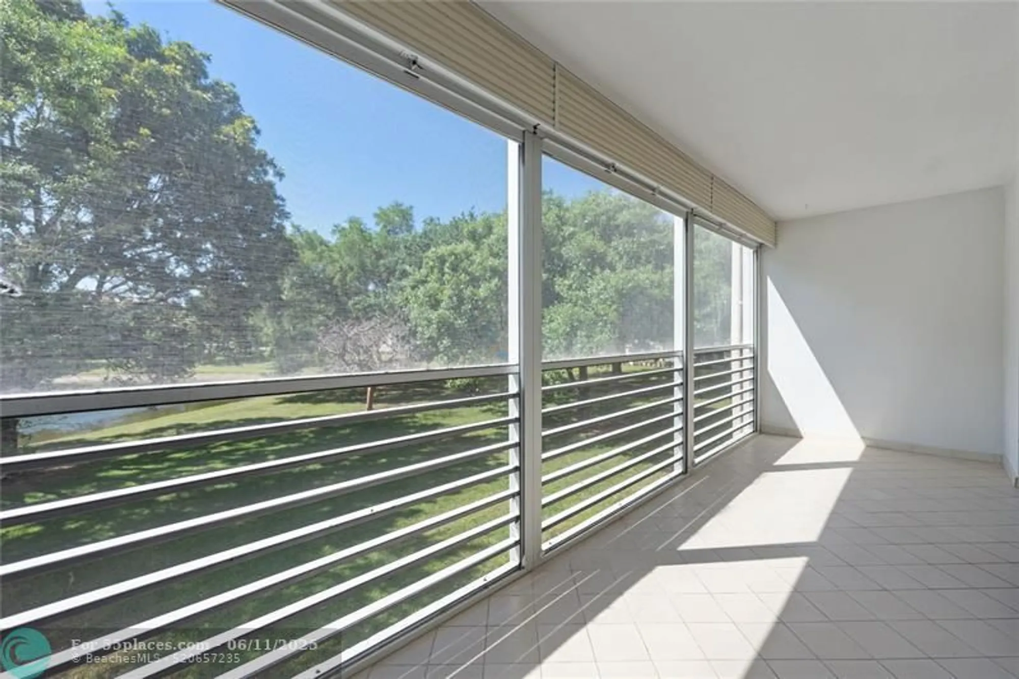 Property Slideshow image 24 of 26 | 2202 lucaya bnd j2, Coconut Creek, FL, 33066