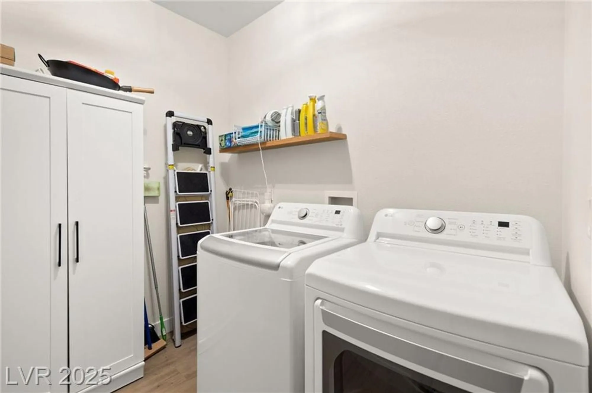 Property Slideshow image 30 of 36 | 11025 mission lakes ave, Las Vegas, NV, 89134