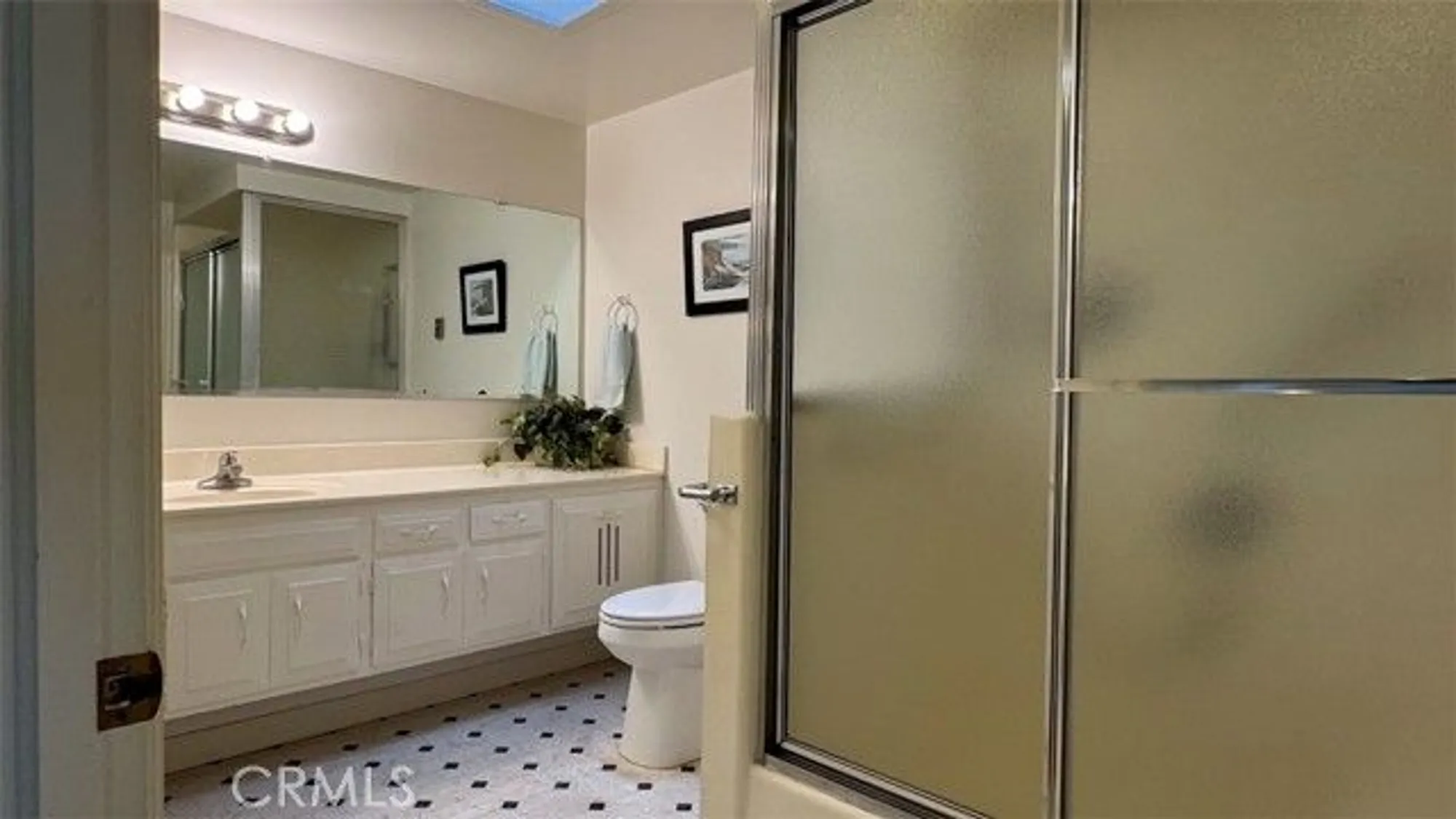 Property Slideshow image 21 of 39 | 13800 annandale dr, Seal Beach, CA, 90740