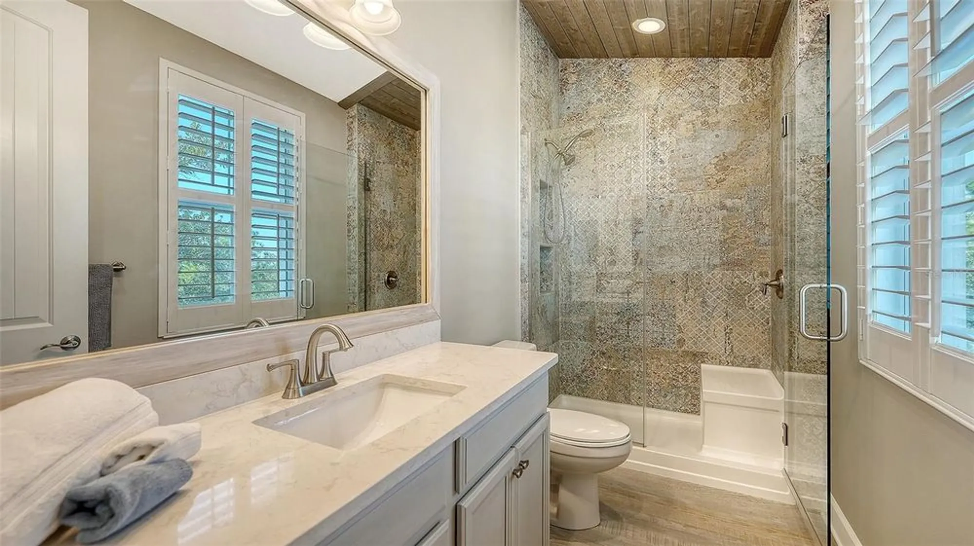 Property Slideshow image 36 of 79 | 344 sapphire lake dr unit 201, Bradenton, FL, 34209