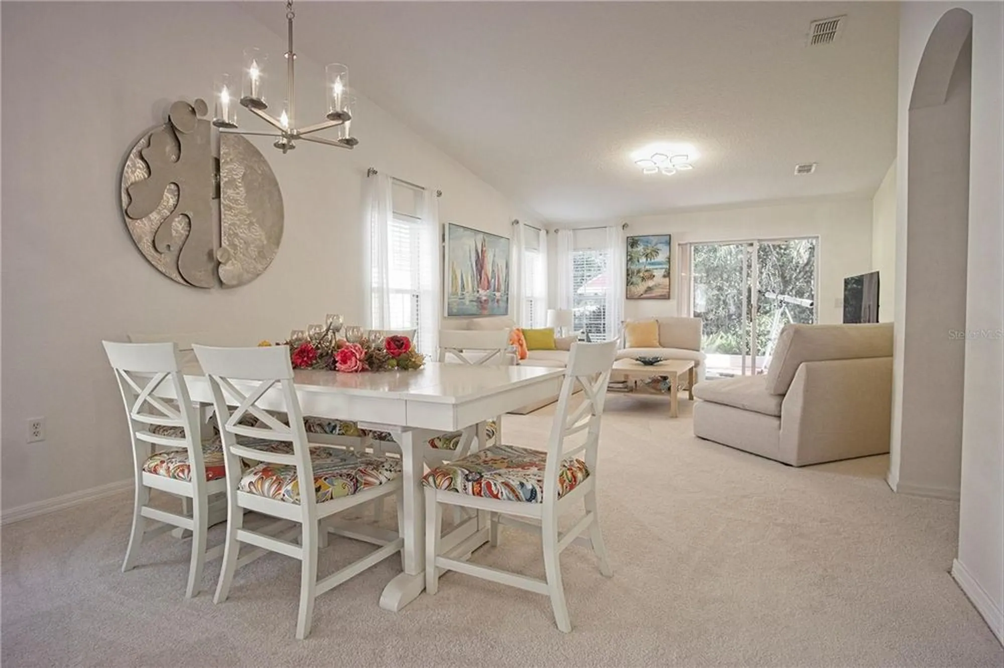 Property Slideshow image 10 of 36 | 516 millifiora ln, Kissimmee, FL, 34759