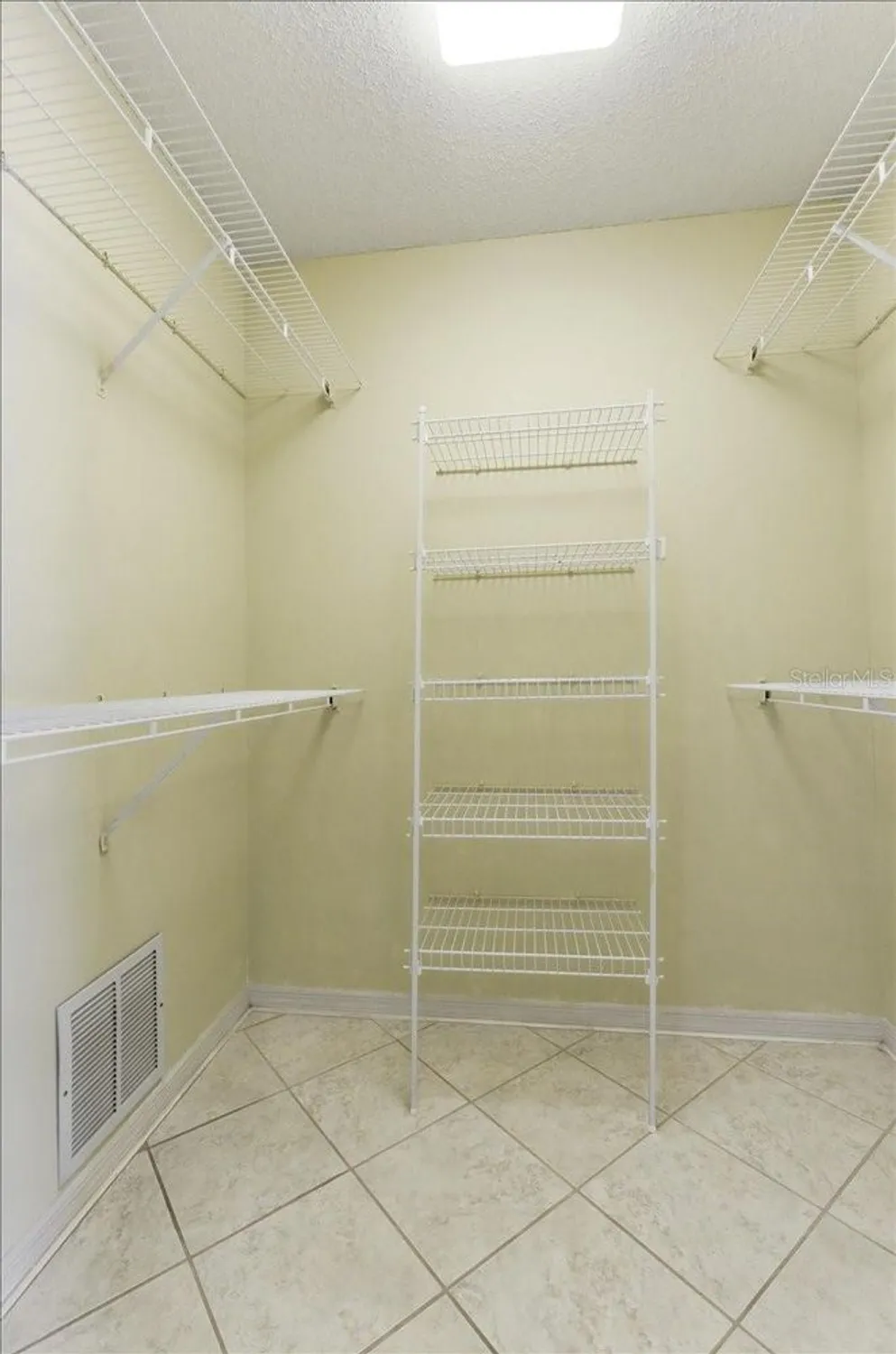 Property Slideshow image 26 of 56 | 3650 wildcat run, Lakeland, FL, 33810