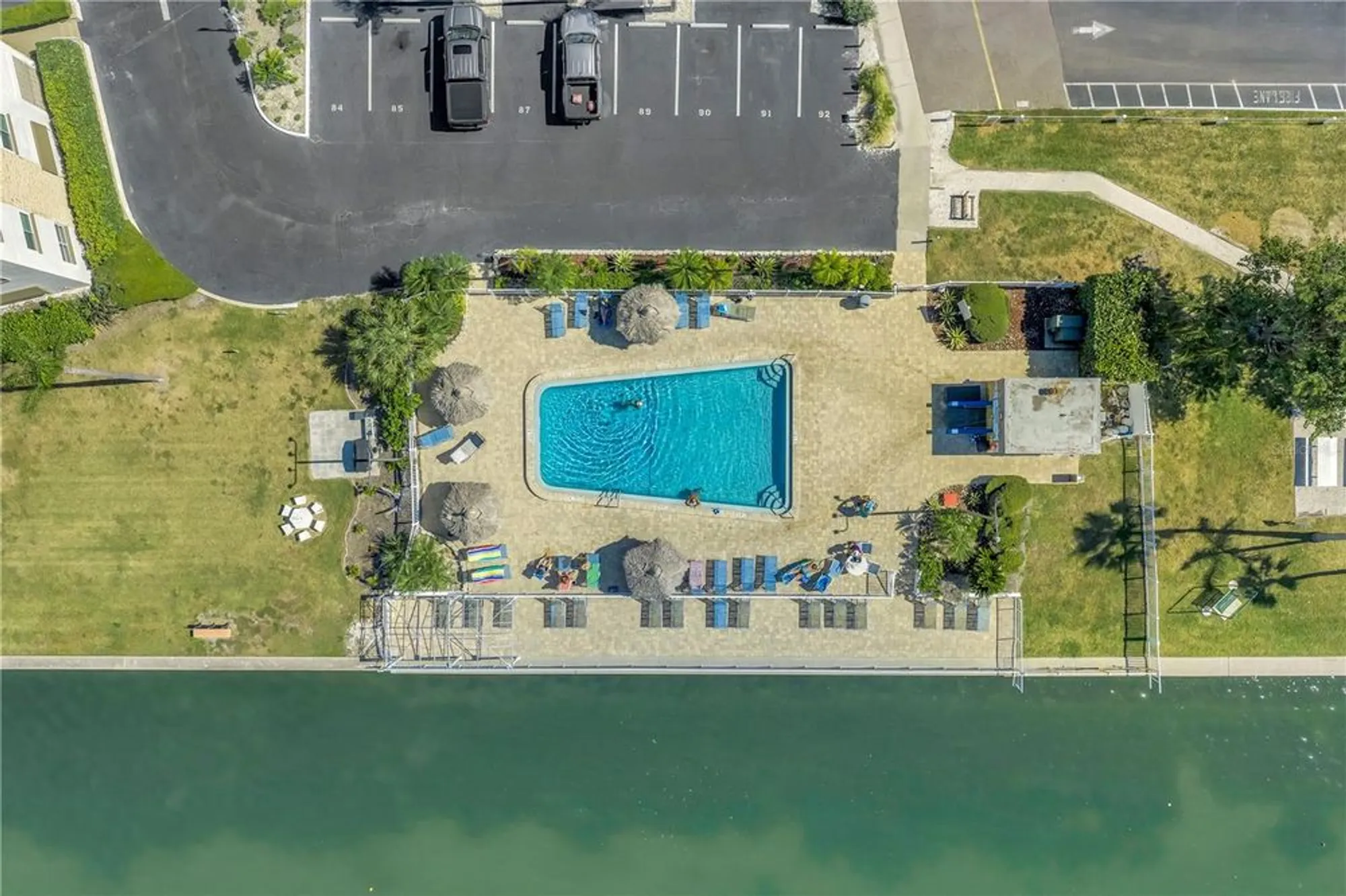 Property Slideshow image 17 of 20 | 6060 shore blvd 106, Gulfport, FL, 33707