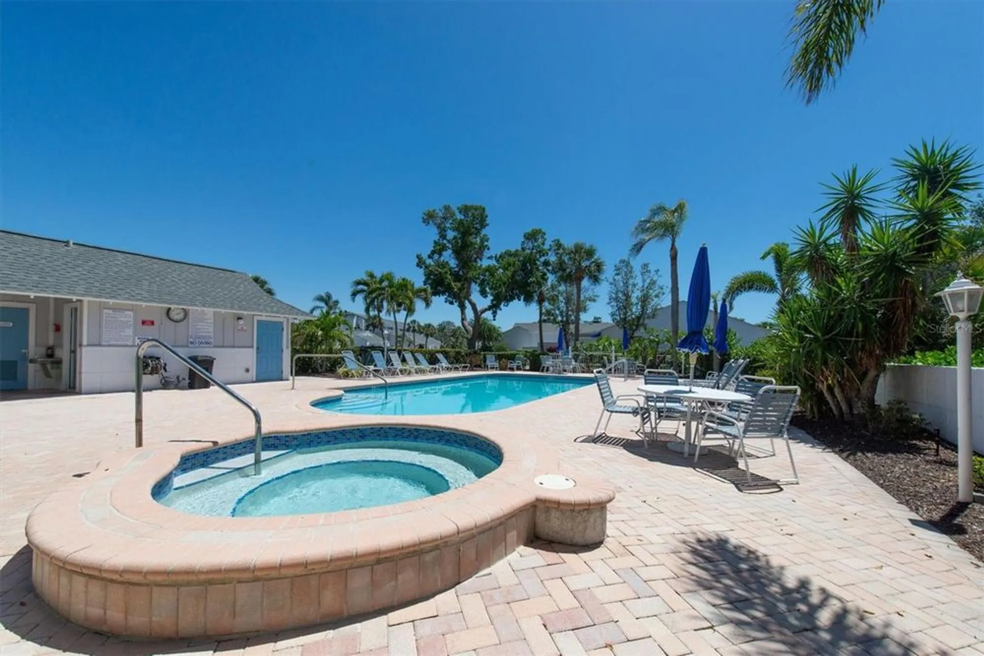 Property Slideshow image 40 of 57 | 801 waterside ln, Bradenton, FL, 34209