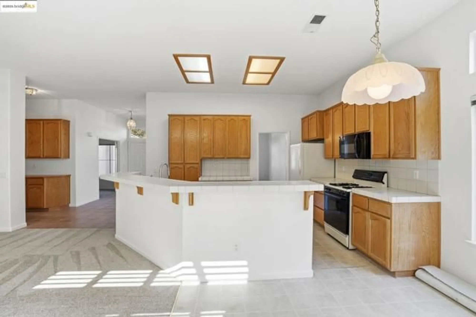 Property Slideshow image 13 of 52 | 84 spencer way, Brentwood, CA, 94513