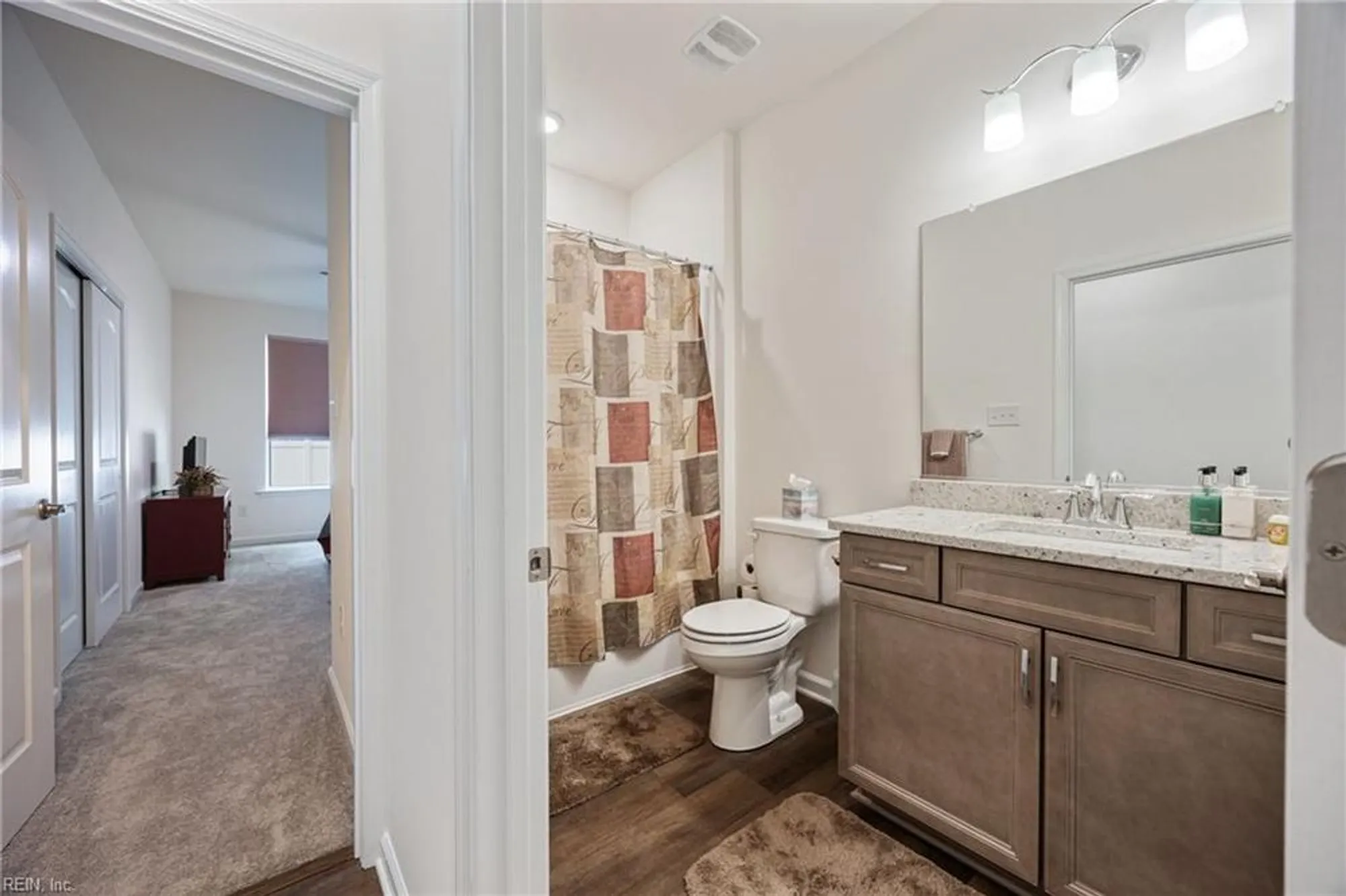 Property Slideshow image 21 of 39 | 221 richmond ave, Smithfield, VA, 23430