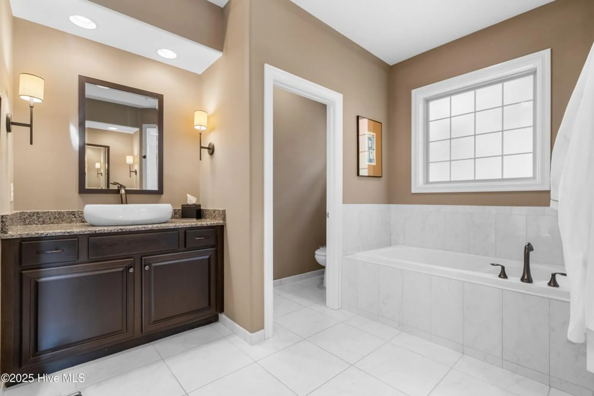 Property Slideshow image 20 of 51 | 310 white swan ct, Wilmington, NC, 28412